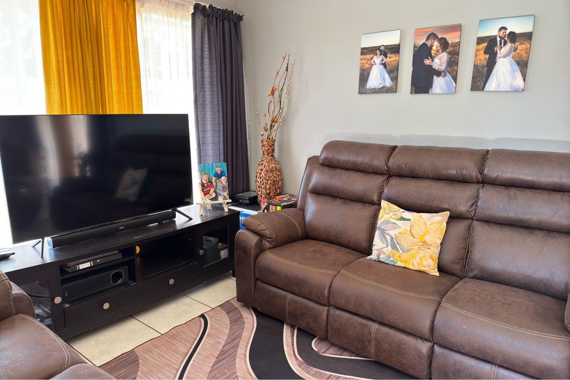 Charming Three-Bedroom Townhouse in Camelot