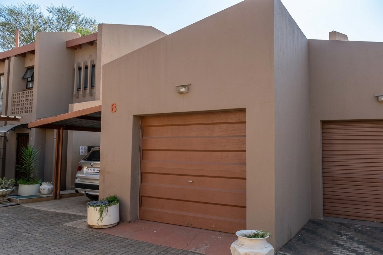 " Apartment/Townhouse for Sale in Birch Acres"