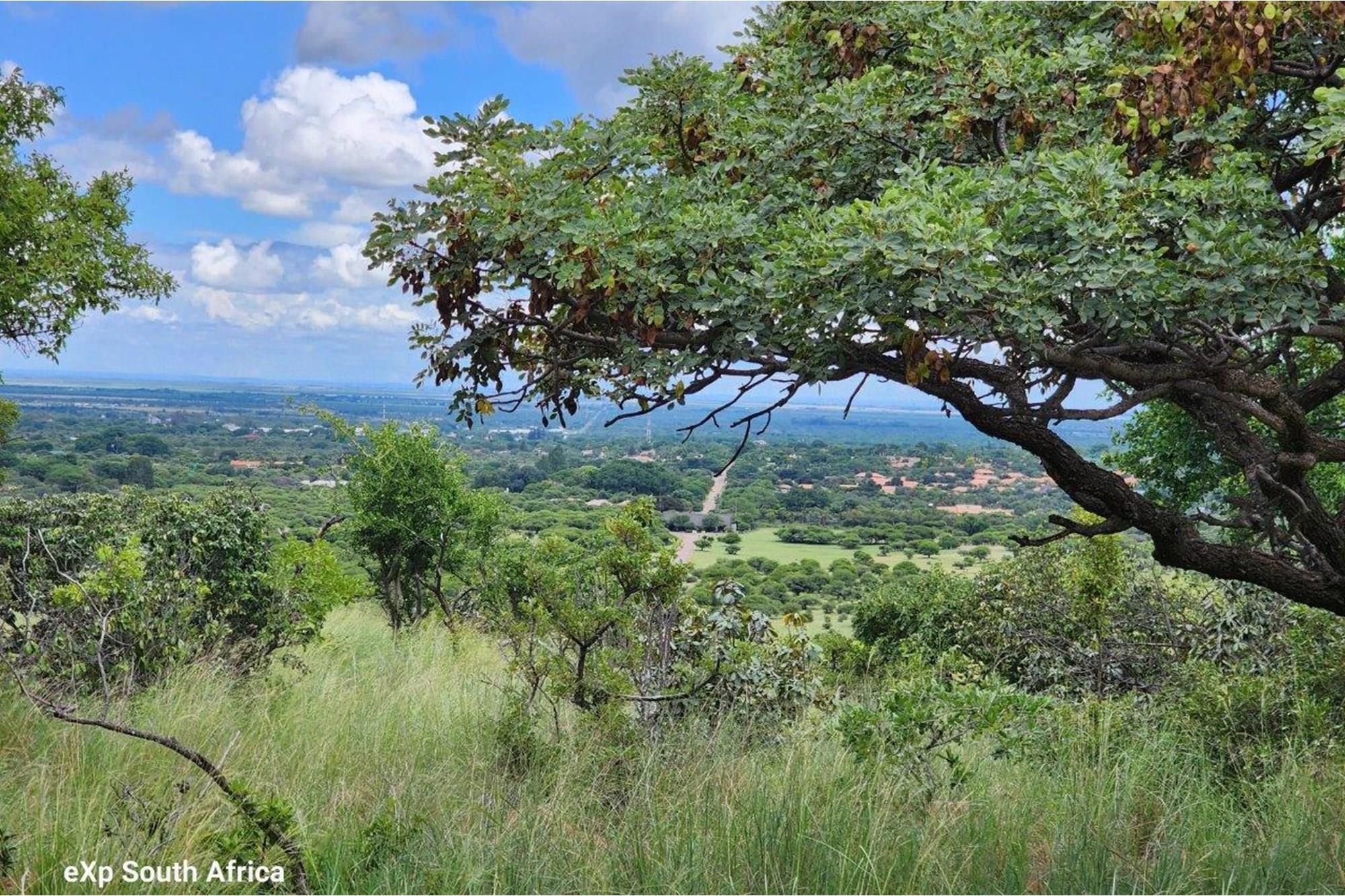 Intaba-Indle - Breathtaking mountain and game reserve views - Bushveld vacant land - Tar Roads