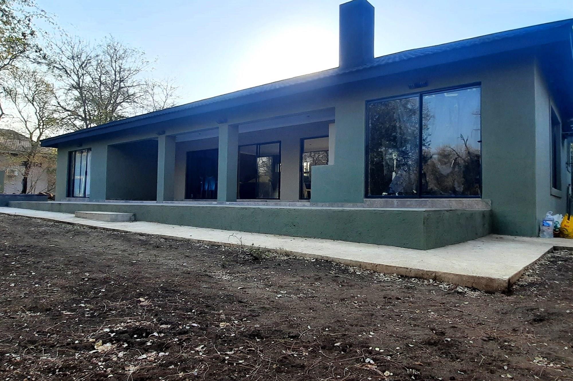 Modern Tranquil Home with Pool in Marloth Park