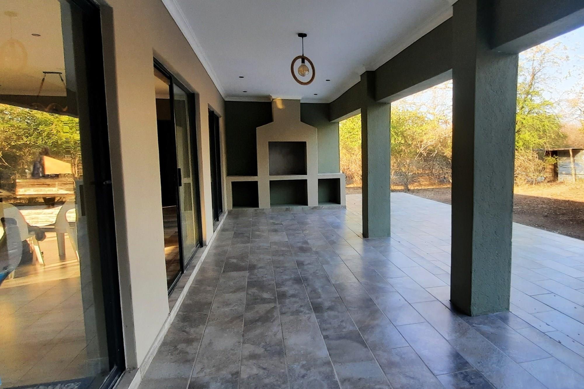 Modern Tranquil Home with Pool in Marloth Park