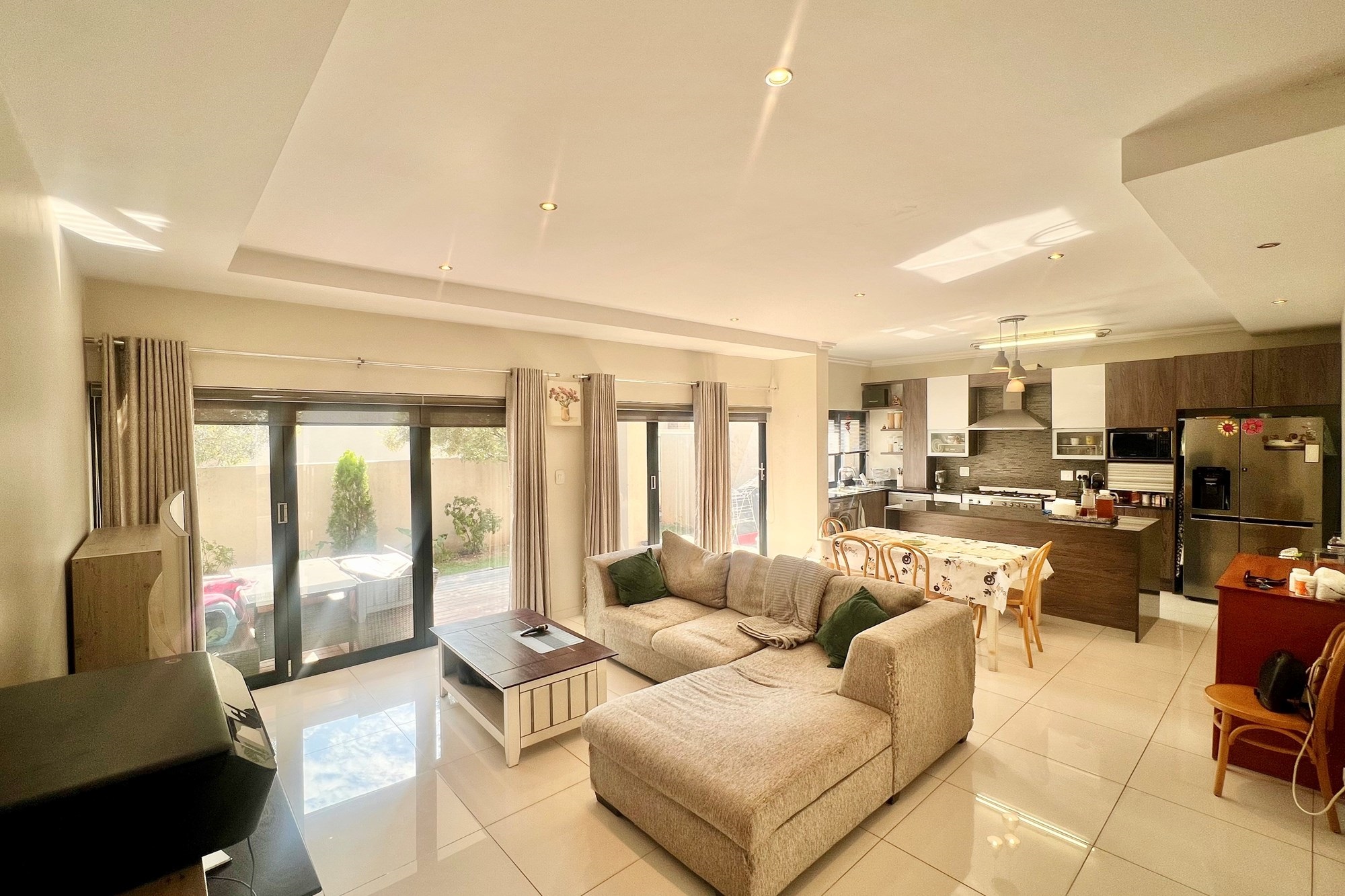 Elegant 3-Bedroom Townhouse
