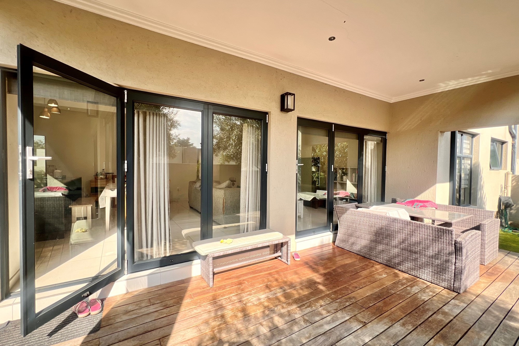 Elegant 3-Bedroom Townhouse