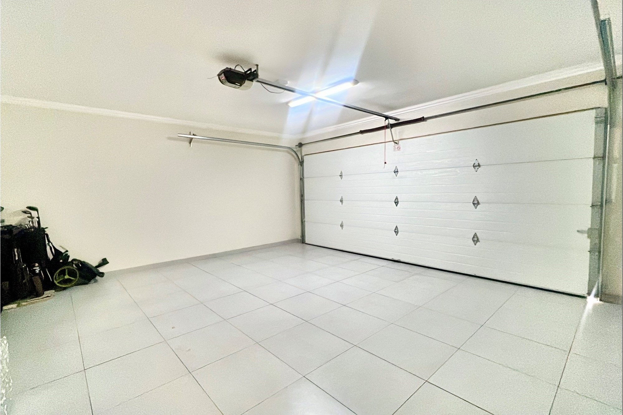 Elegant 3-Bedroom Townhouse