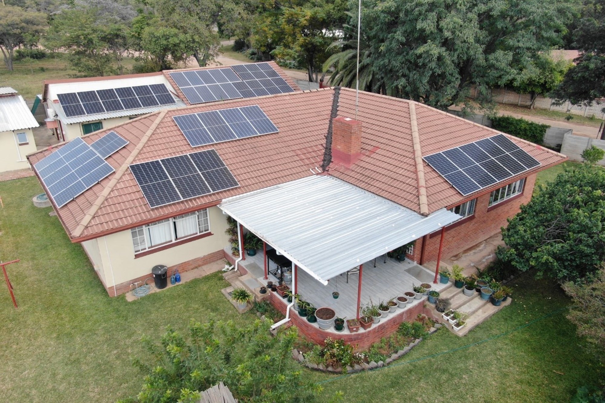 Living off-grid in the quaint little bushveld town of Rooiberg, LP