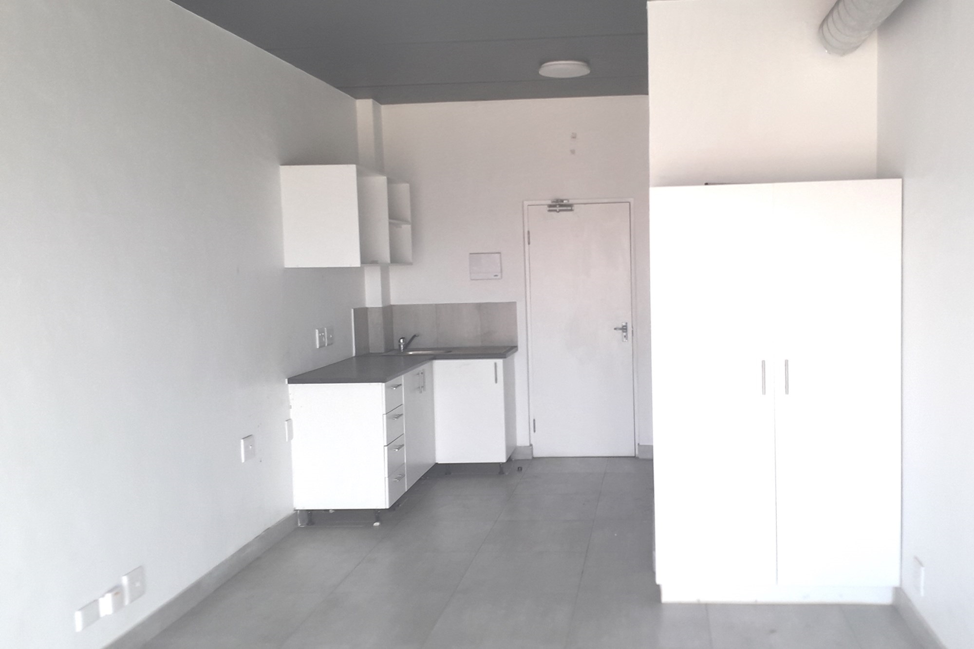 Large Studio Apartment at Amstel Terraces in Maitland