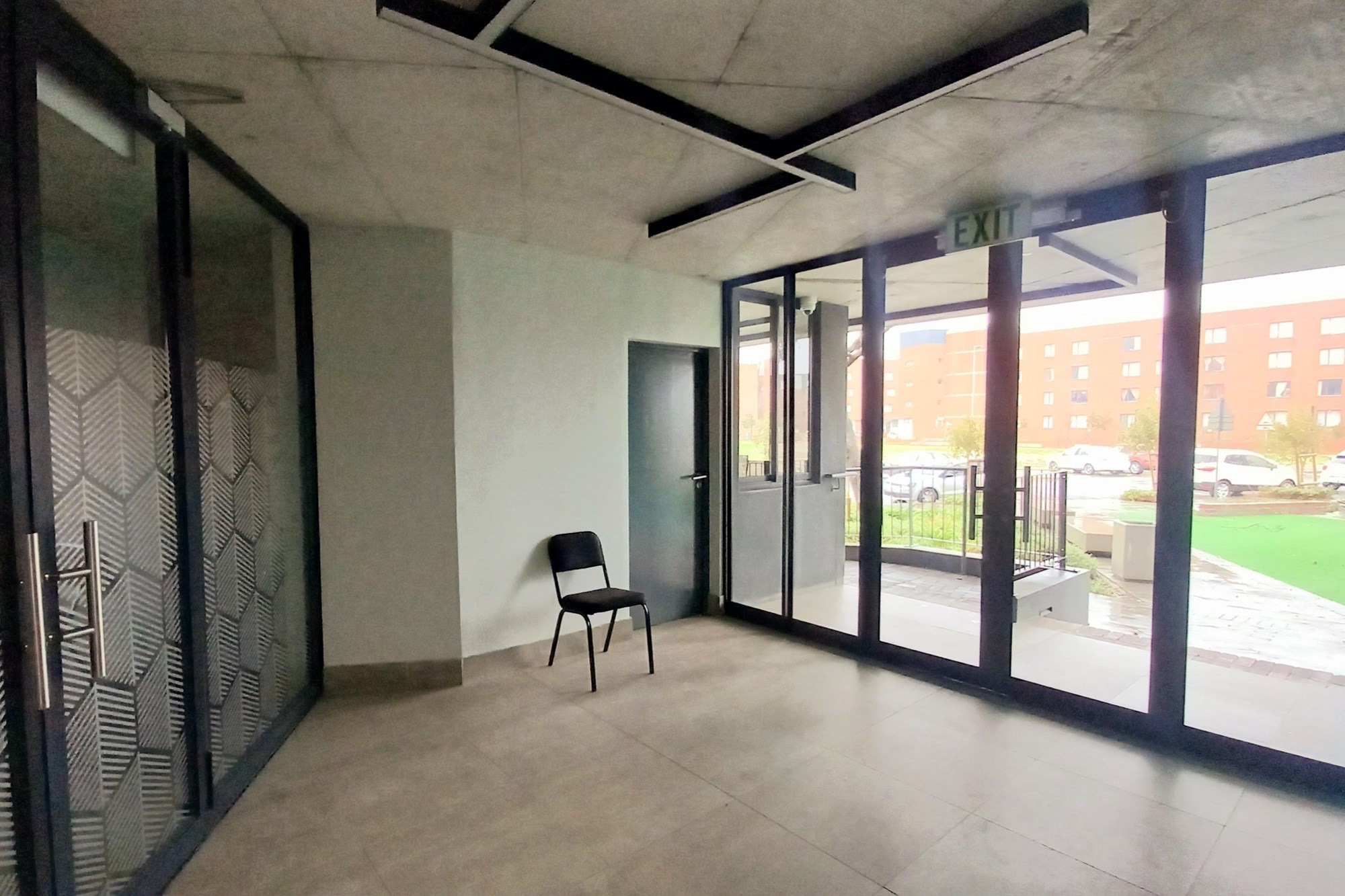 Spacious, newly built, 2 bedroom apartment available in Conradie Park Pinelands