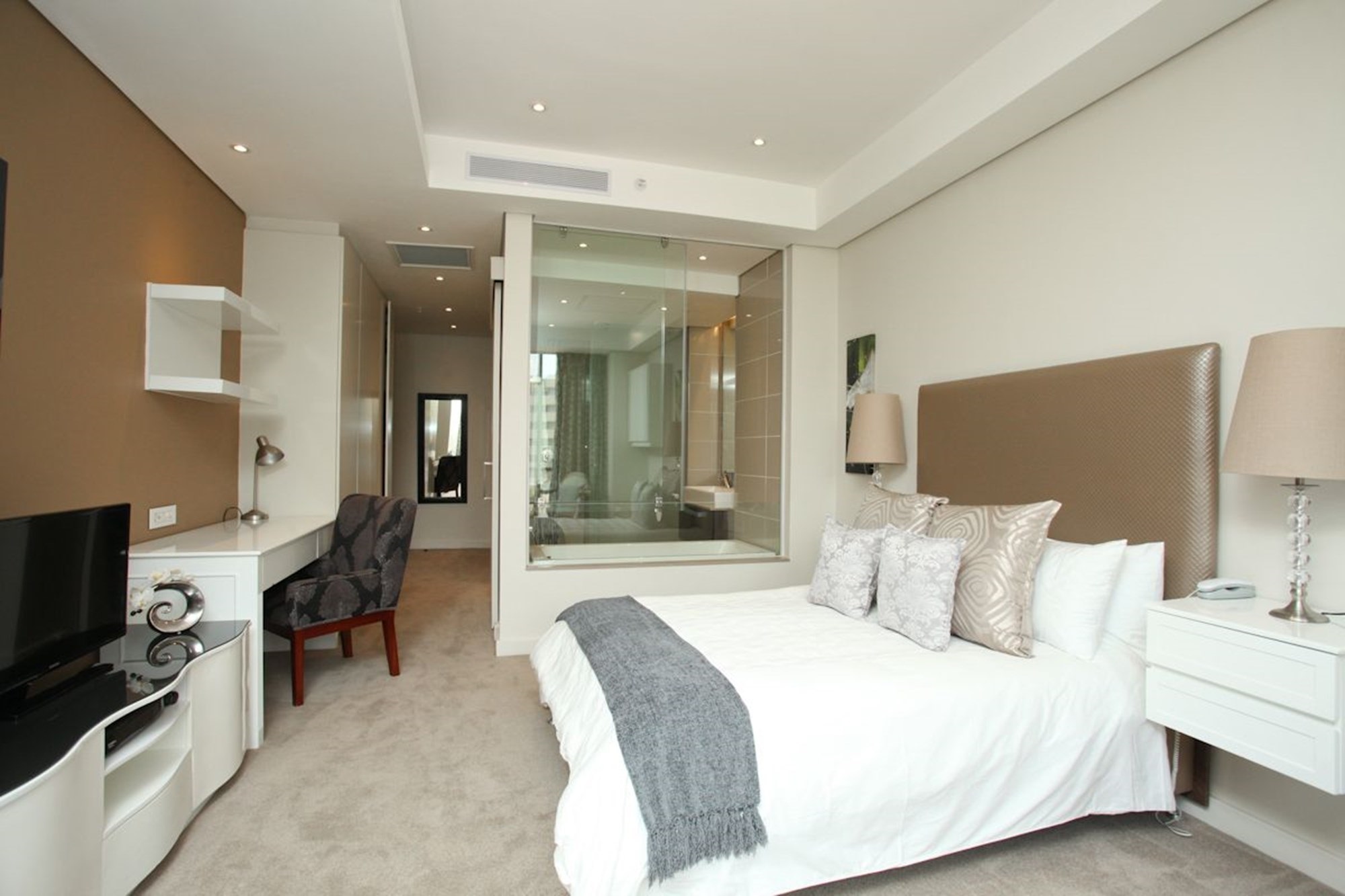 “Luxury Living in Sandton Skye: Fully Furnished Apartment with World-Class Amenities”