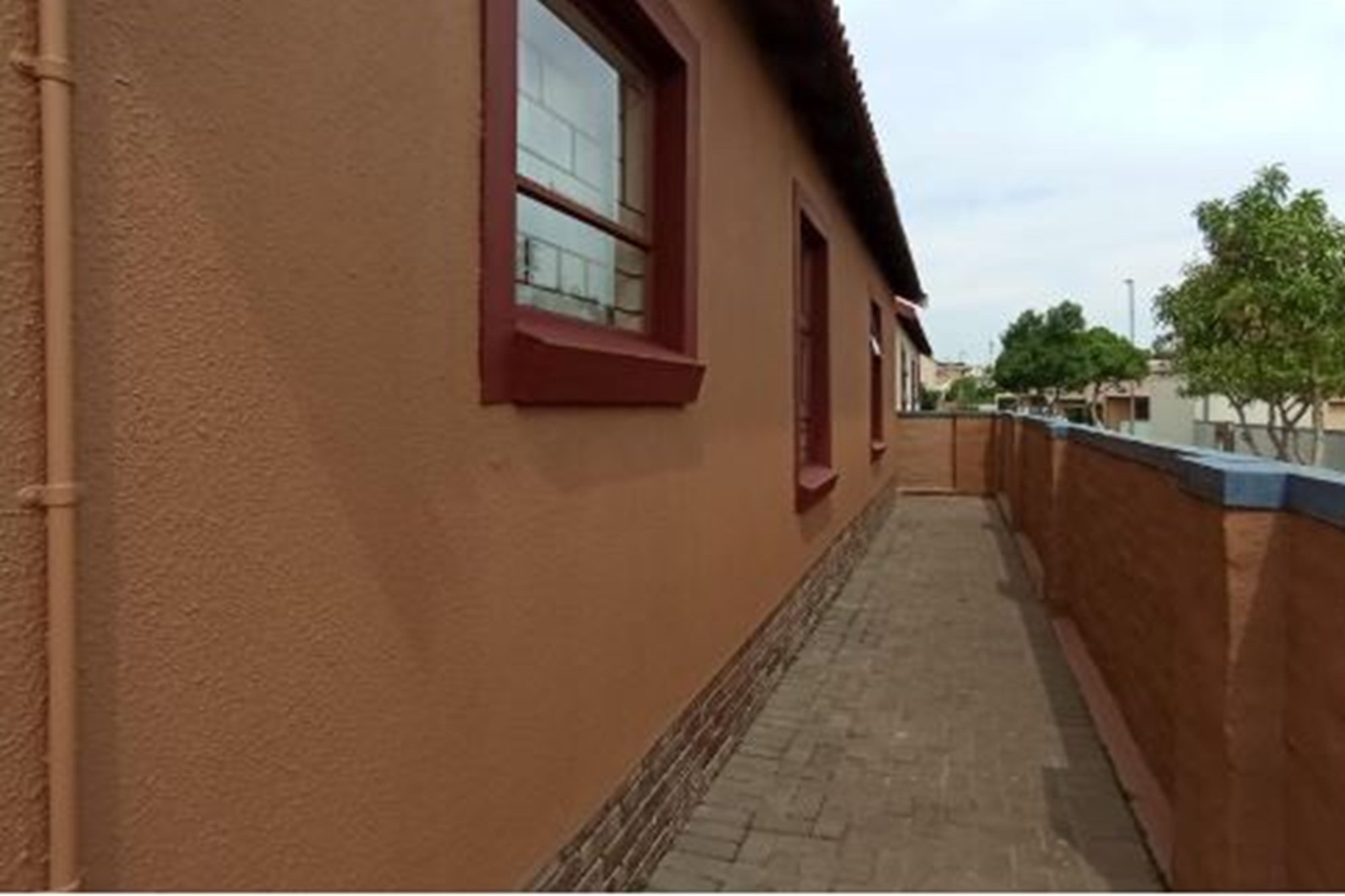 "Charming 3-Bed Home in Gauteng - Ideal Location!"