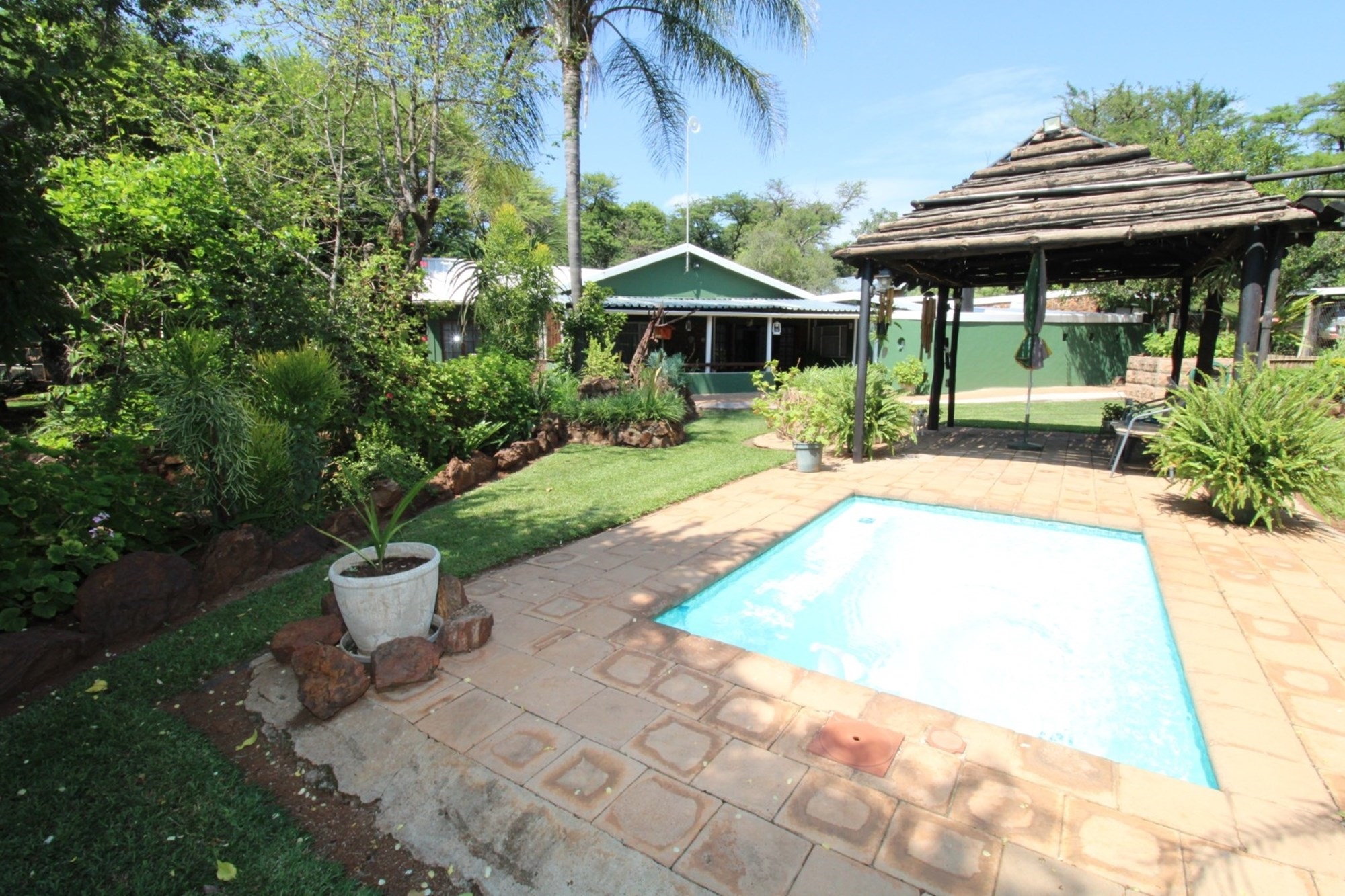 21,5 Ha farm near Bela-Bela with spectacular views. Income Generating. Pet Friendly