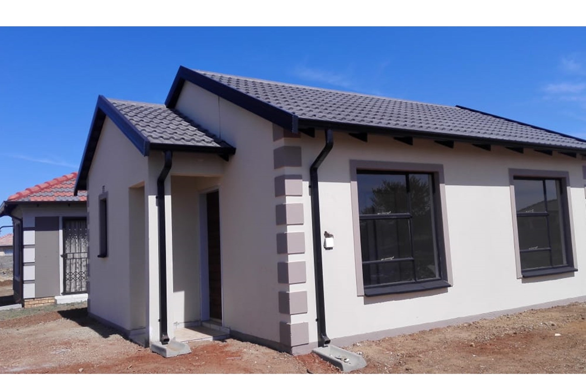 "Cozy 2-Bed Home in Peaceful Vanderbijlpark"