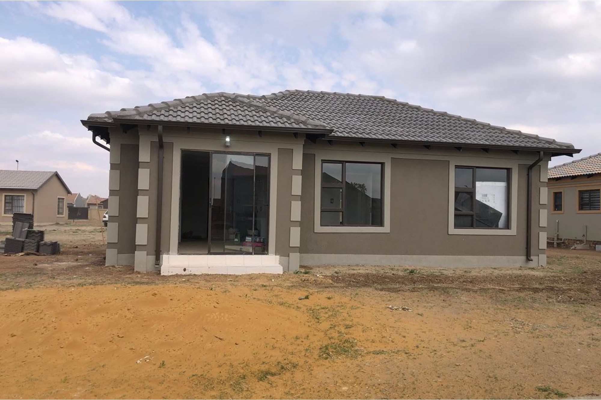 "Cozy 2-Bed Home in Peaceful Vanderbijlpark"