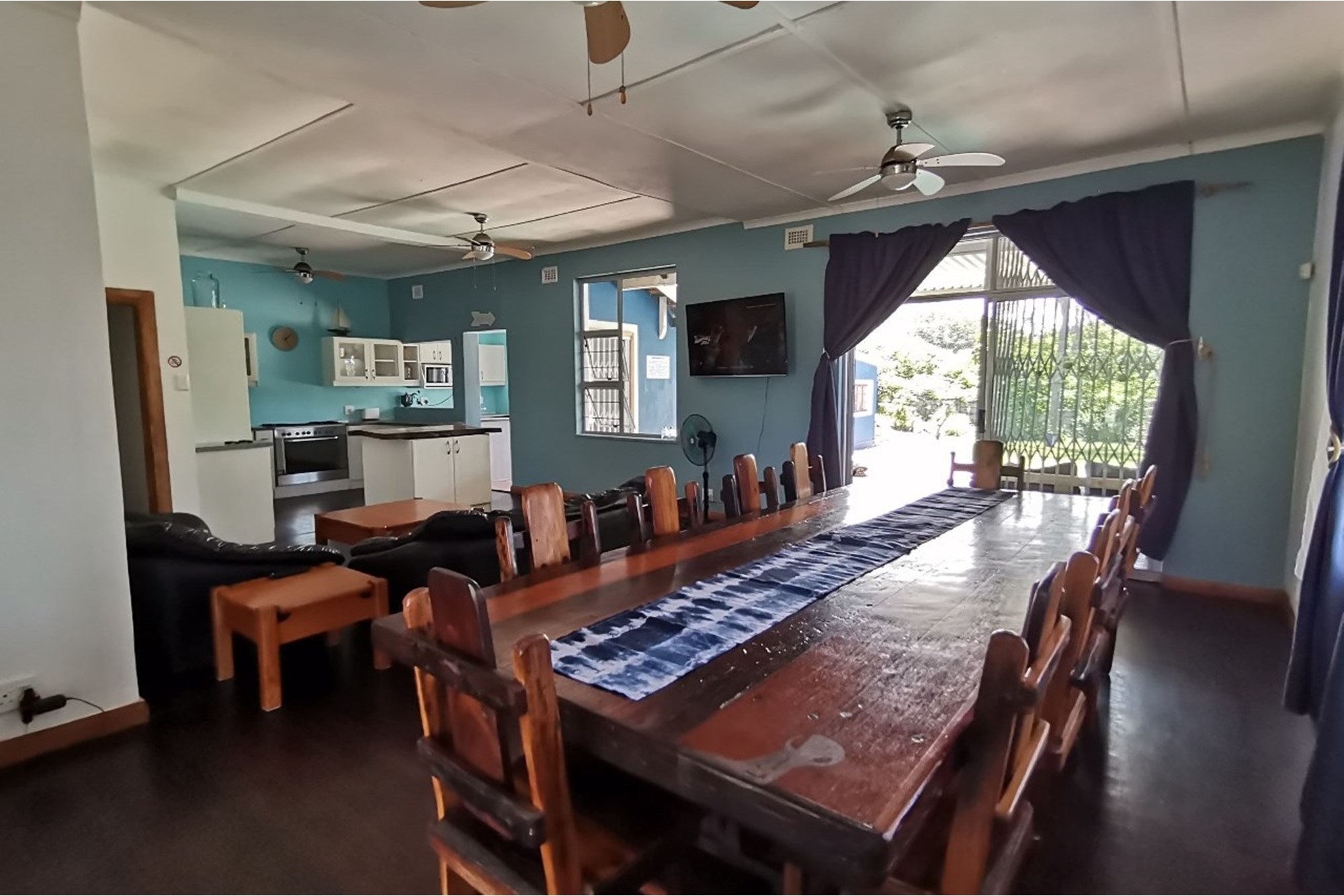 House for sale in Winklespruit, Kingsburgh, KwaZulu Natal, 1092 m²