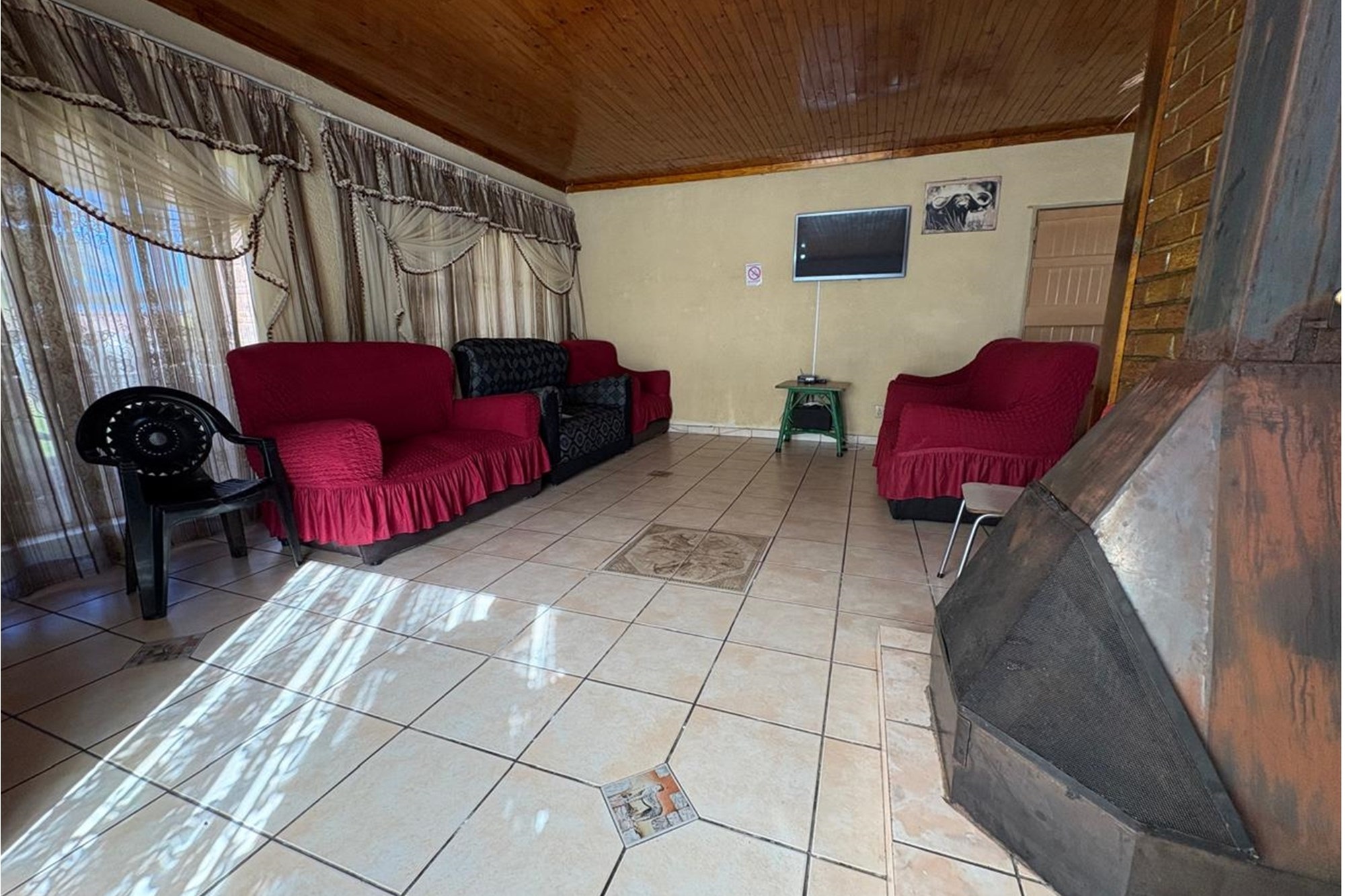 House for sale in Volksrust, 1153 m²