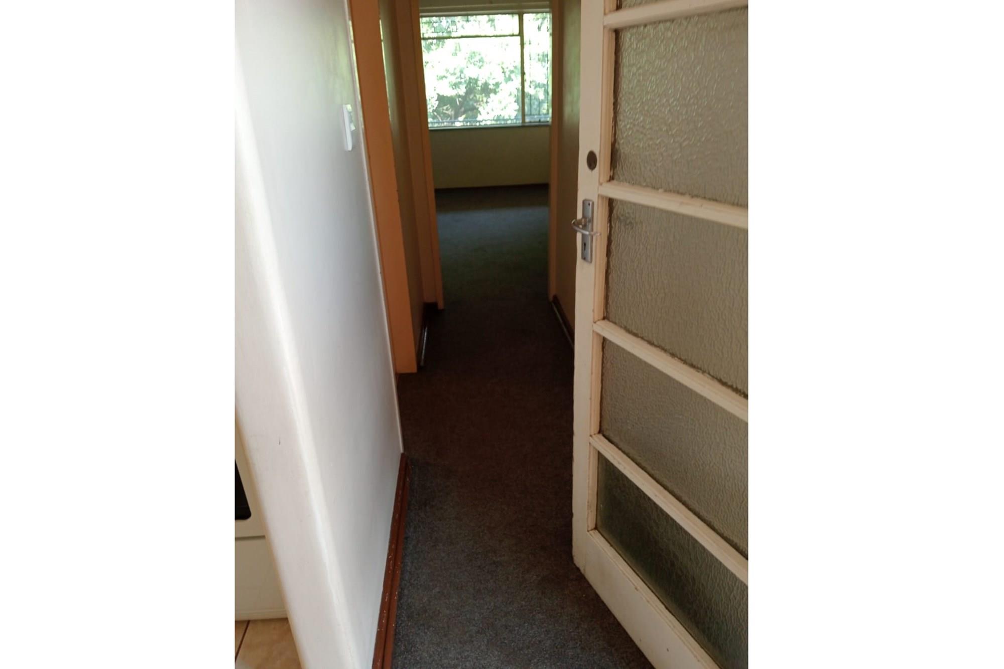 Bachelor unit for sale - Vanderbijlpark