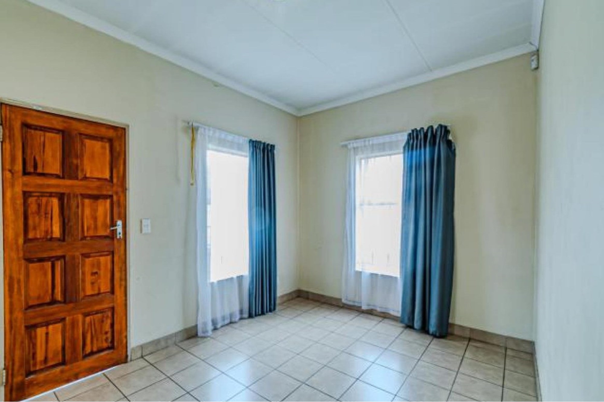 3 Bedroom Home for Sale- Olievenhoutbosch