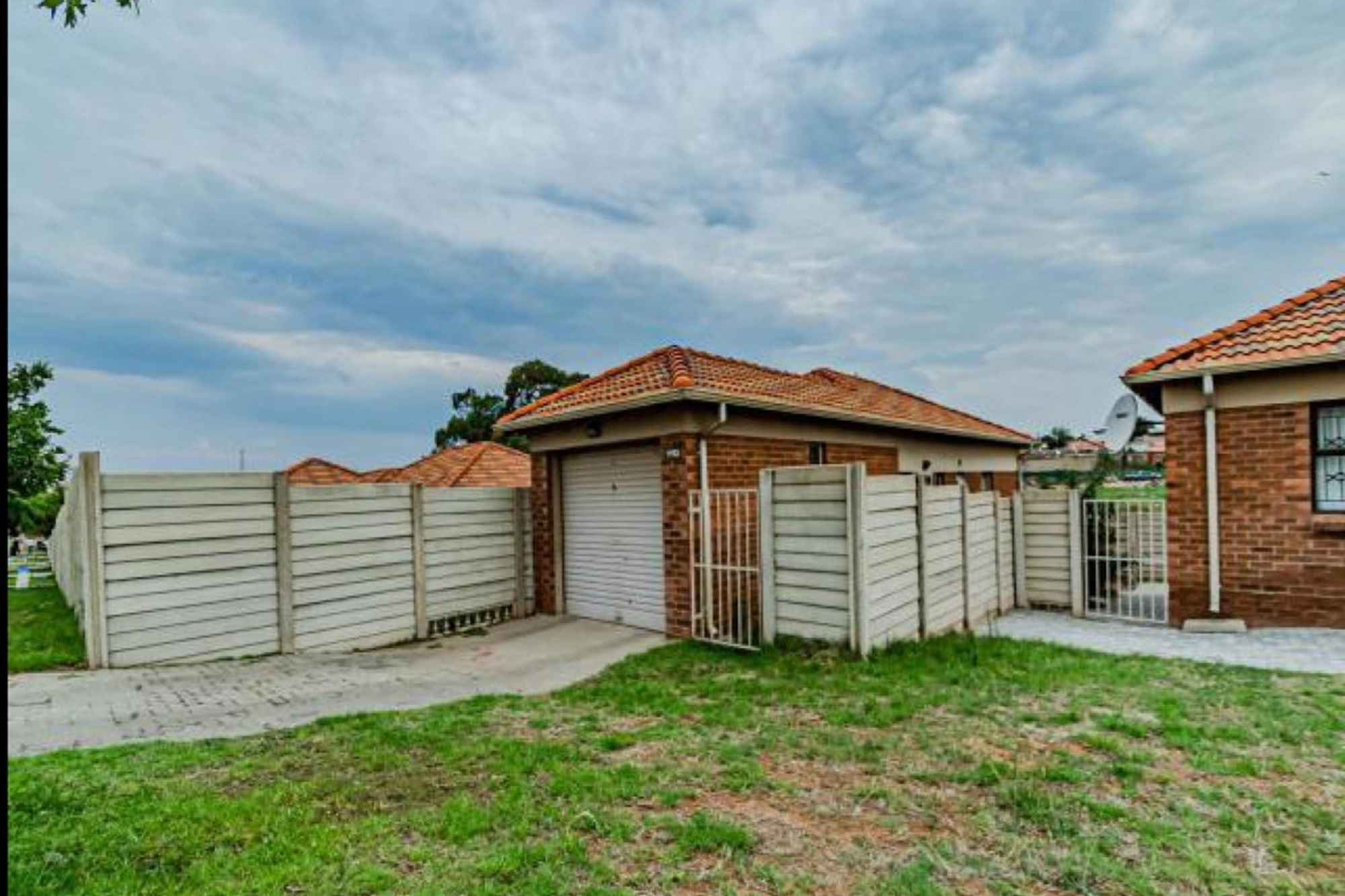 3 Bedroom Home for Sale- Olievenhoutbosch