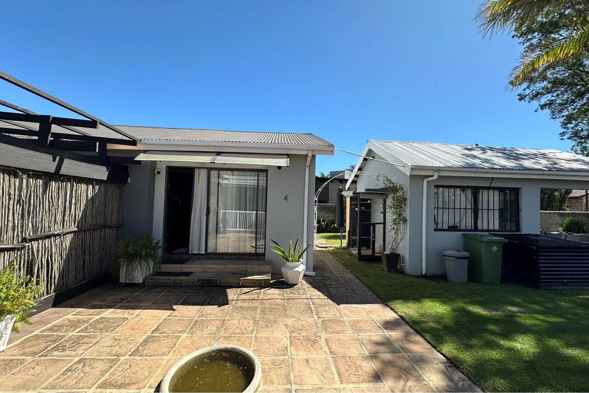 Lodge for sale in Newcastle Central, Newcastle, KwaZulu Natal, 1467 m²