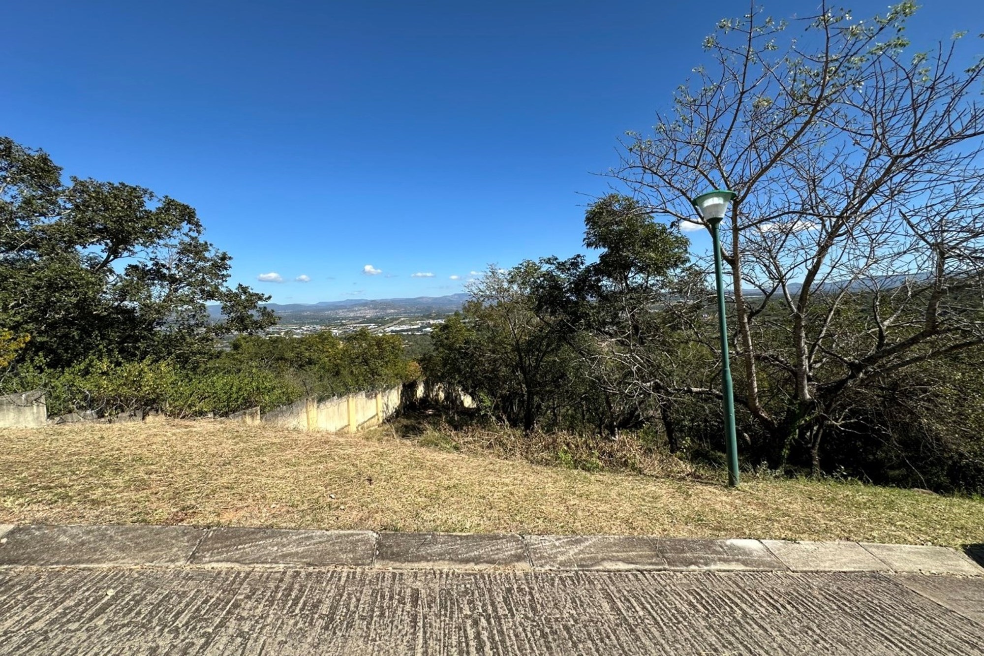 🏡 Vacant Stand For Sale | Mountain View Estate, Drum Rock