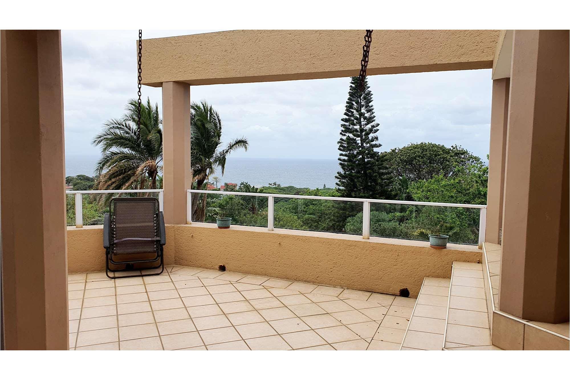 Ramsgate. Executive luxury home in a quiet suburb of Ramsgate Natal South Coast. 4