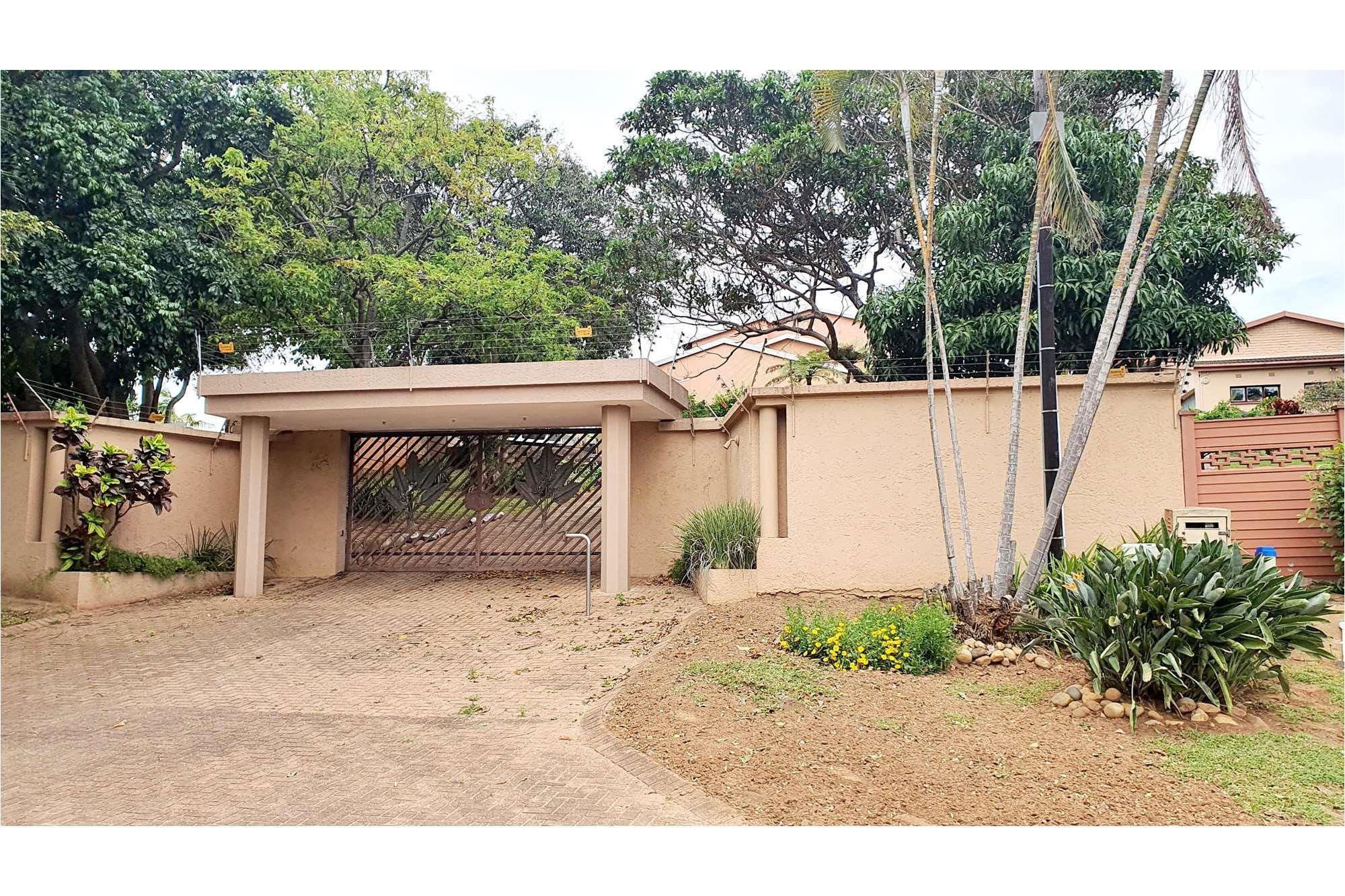 Ramsgate. Executive luxury home in a quiet suburb of Ramsgate Natal South Coast. 5