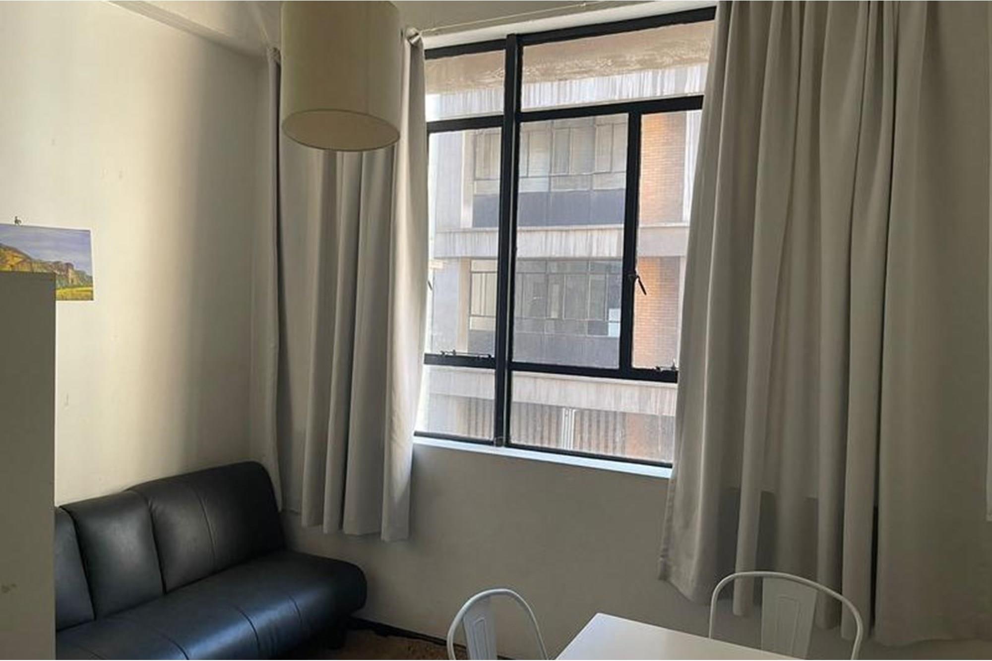 Apartment for sale in Maboneng, Johannesburg, 33 m²