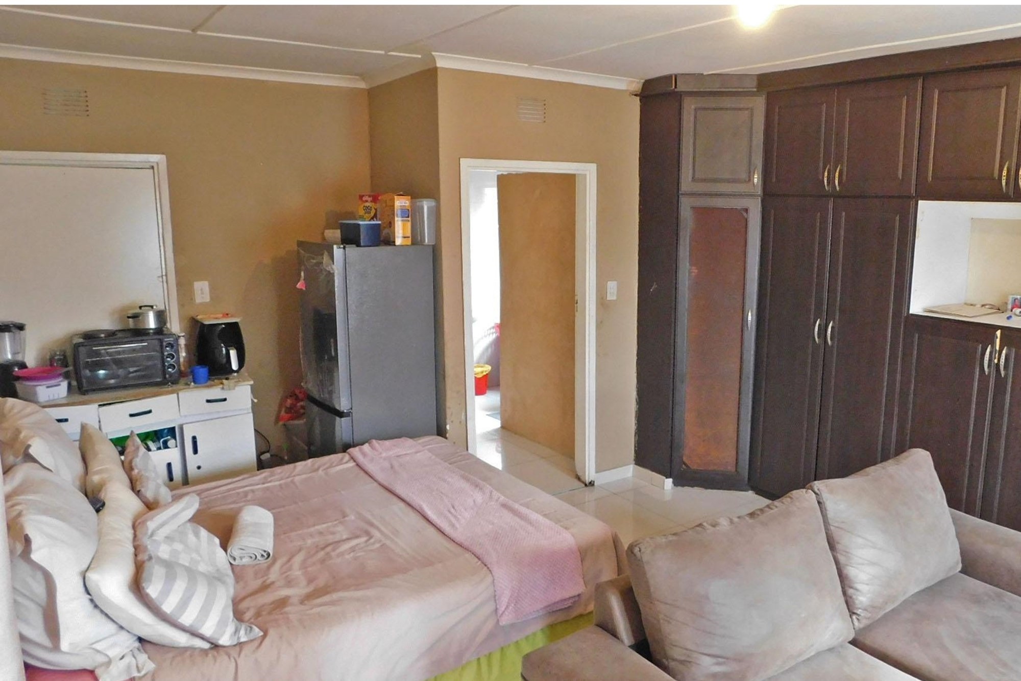 Family Home in Manor Gadens