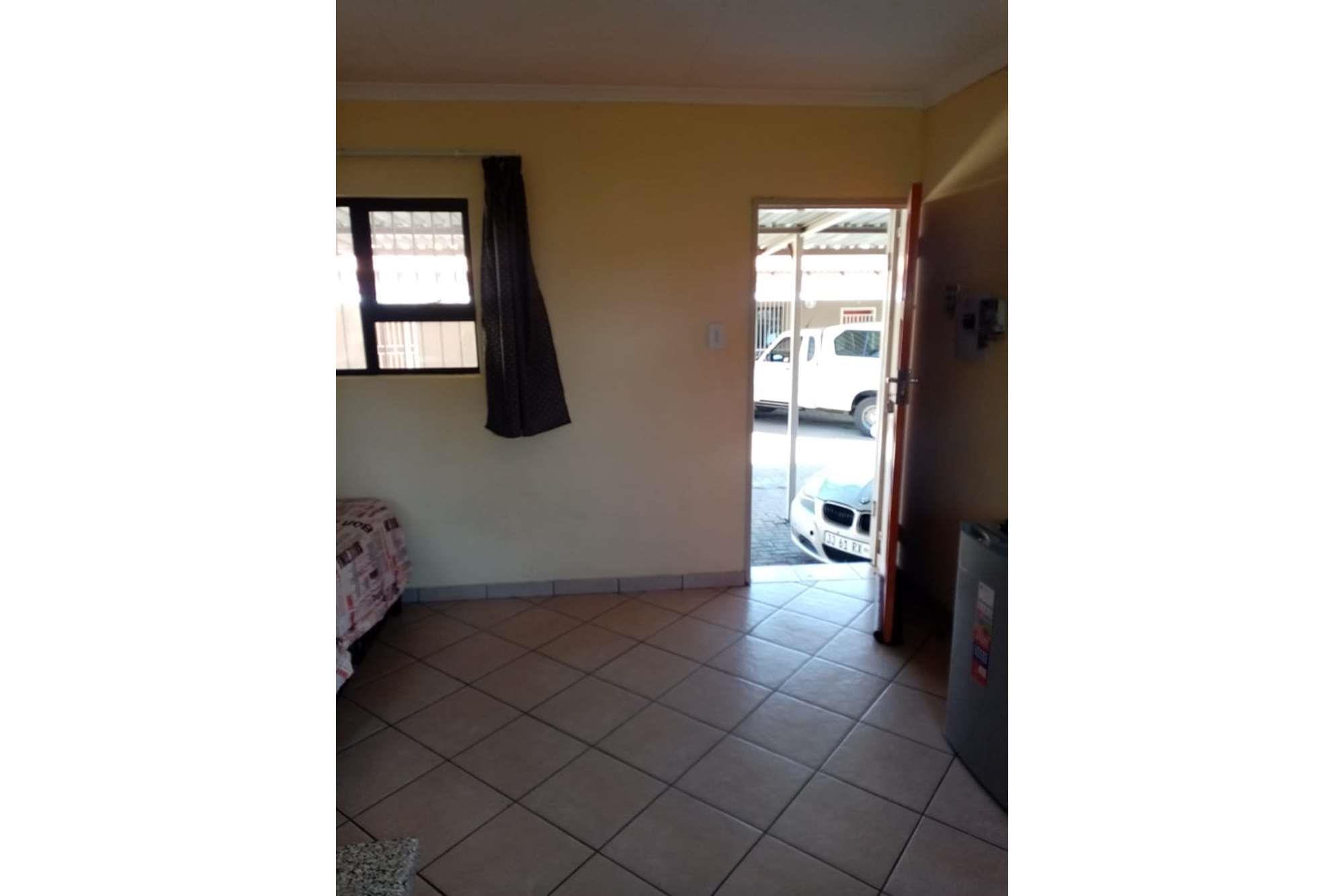 Furnished Bachelor Units near Bronkhorstspruit Mall