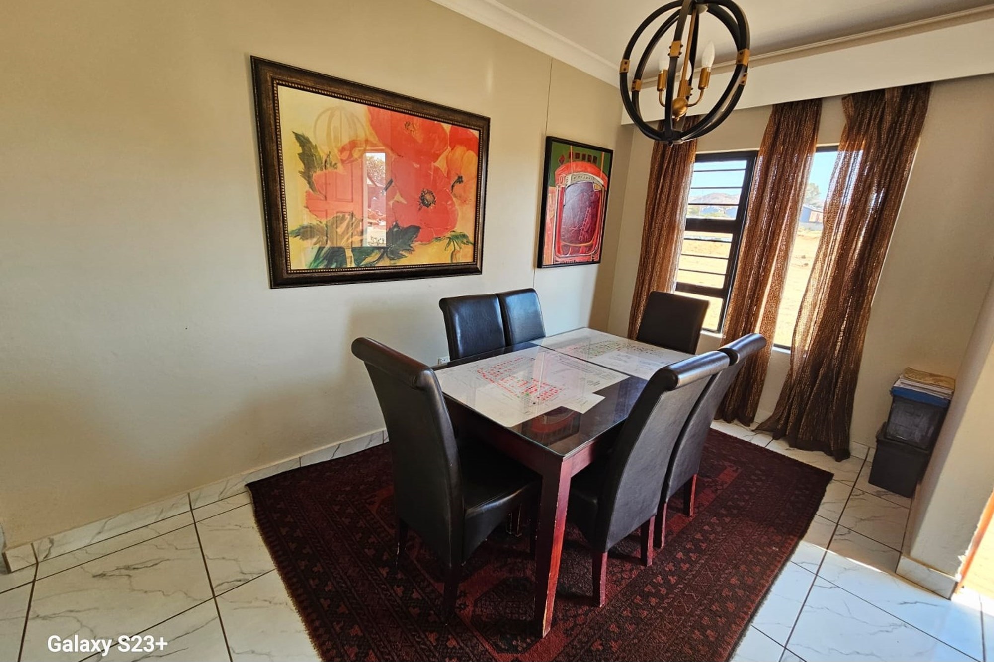 Stunning New Development Family Home With Lots Opportunities In A Desirable Location