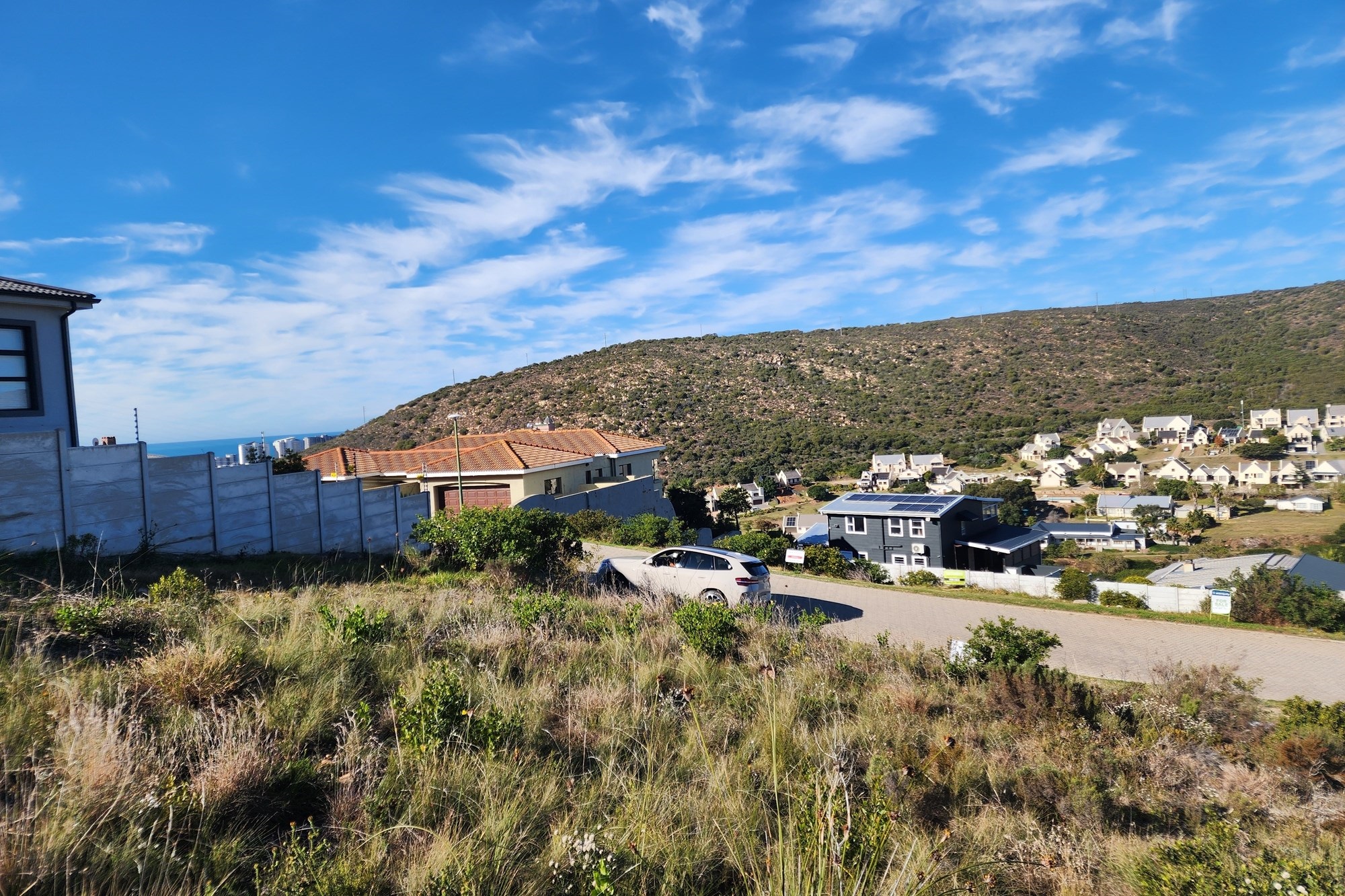 Prime Vacant Land Includes Draft Plans for Income-Generating Duets