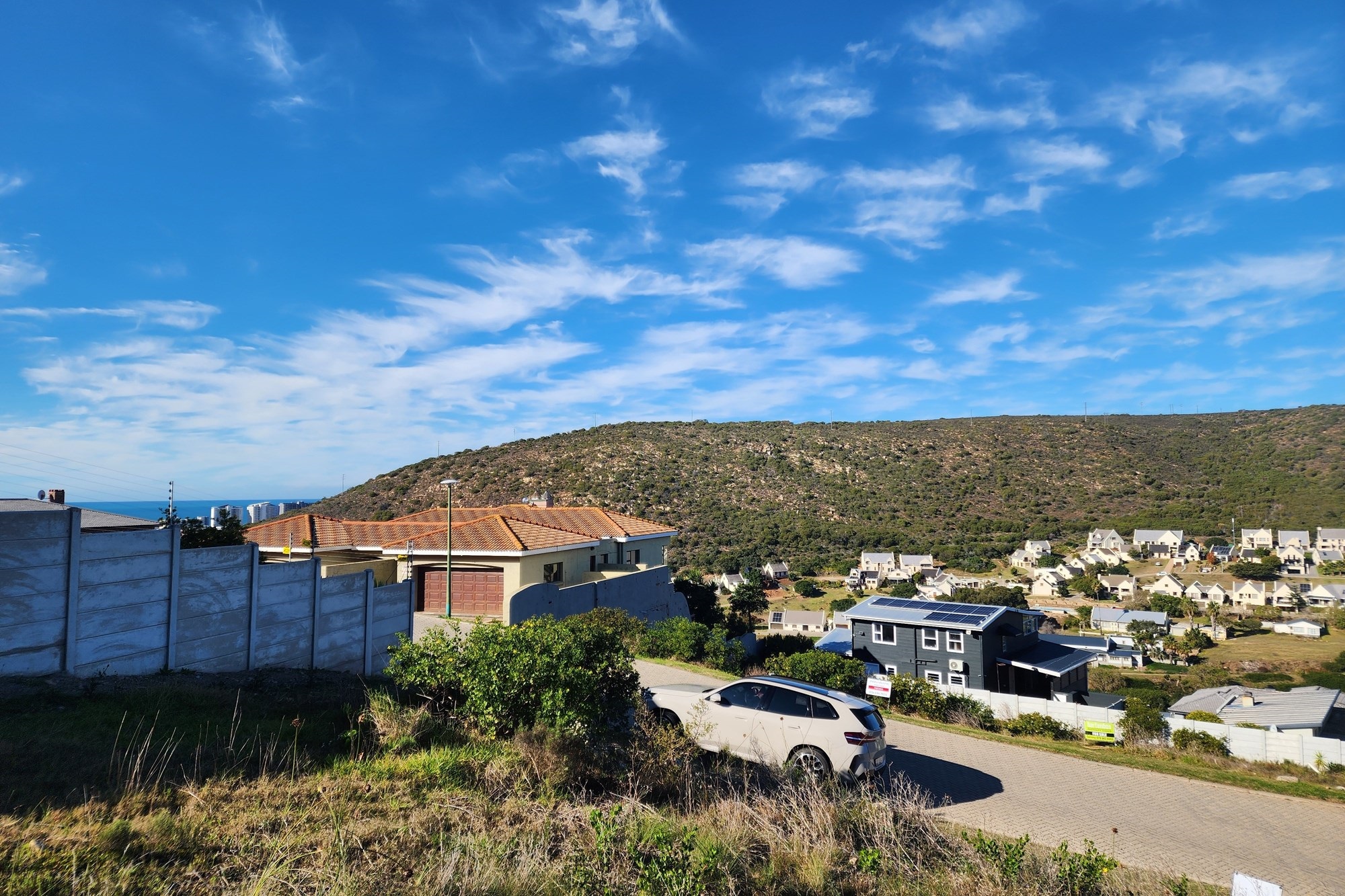 Prime Vacant Land Includes Draft Plans for Income-Generating Duets