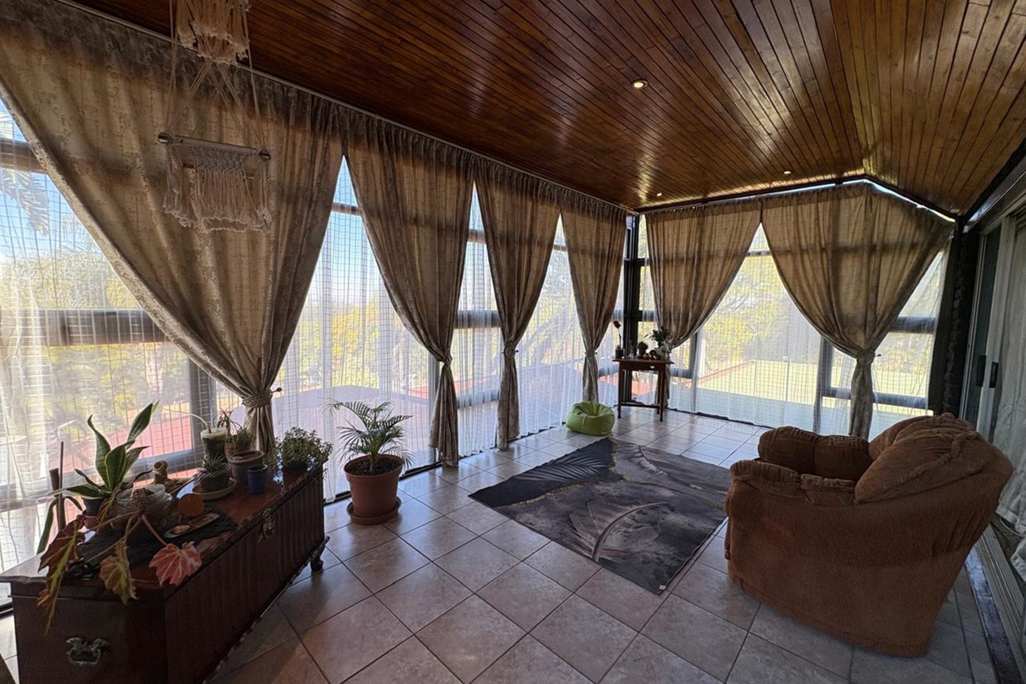 Luxury Living Meets Mountain Majesty in Signal Hill, Newcastle