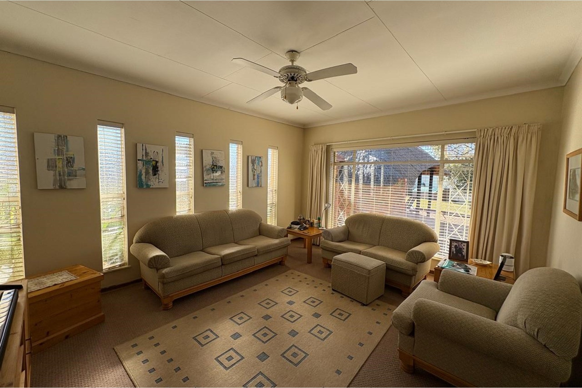 Luxury Living Meets Mountain Majesty in Signal Hill, Newcastle