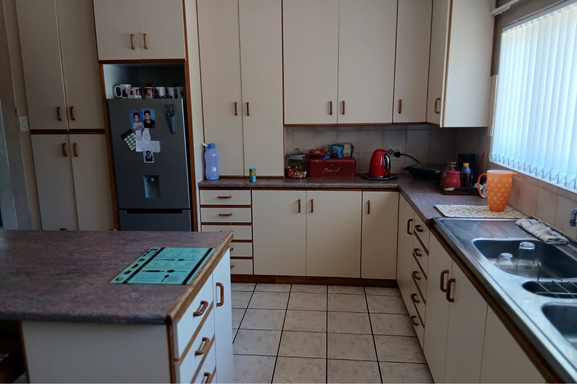 "Exquisite 5-Bedroom Facebrick Home in Tranquil Porterville"