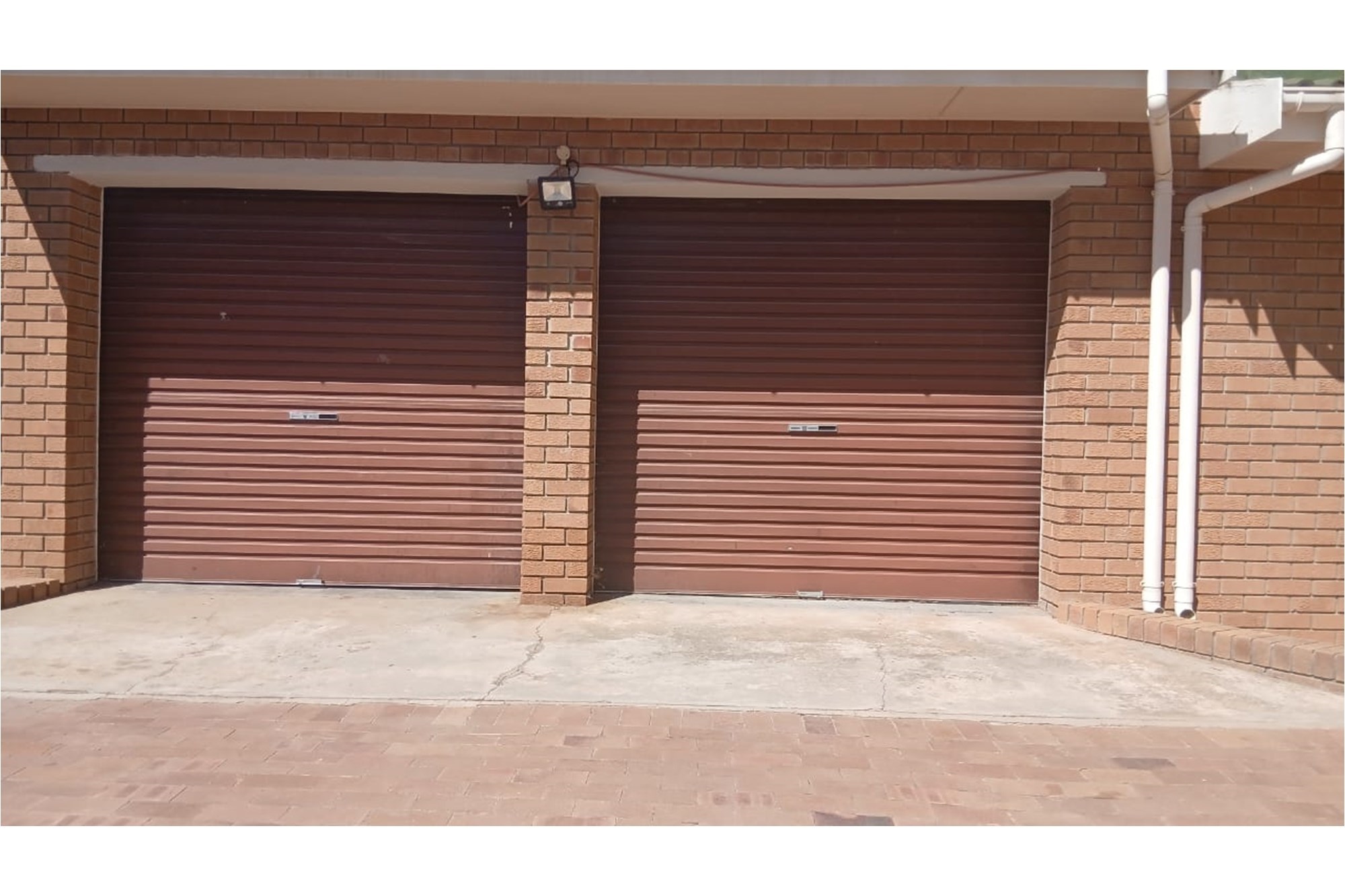 House for sale in Porterville, 1190 m²