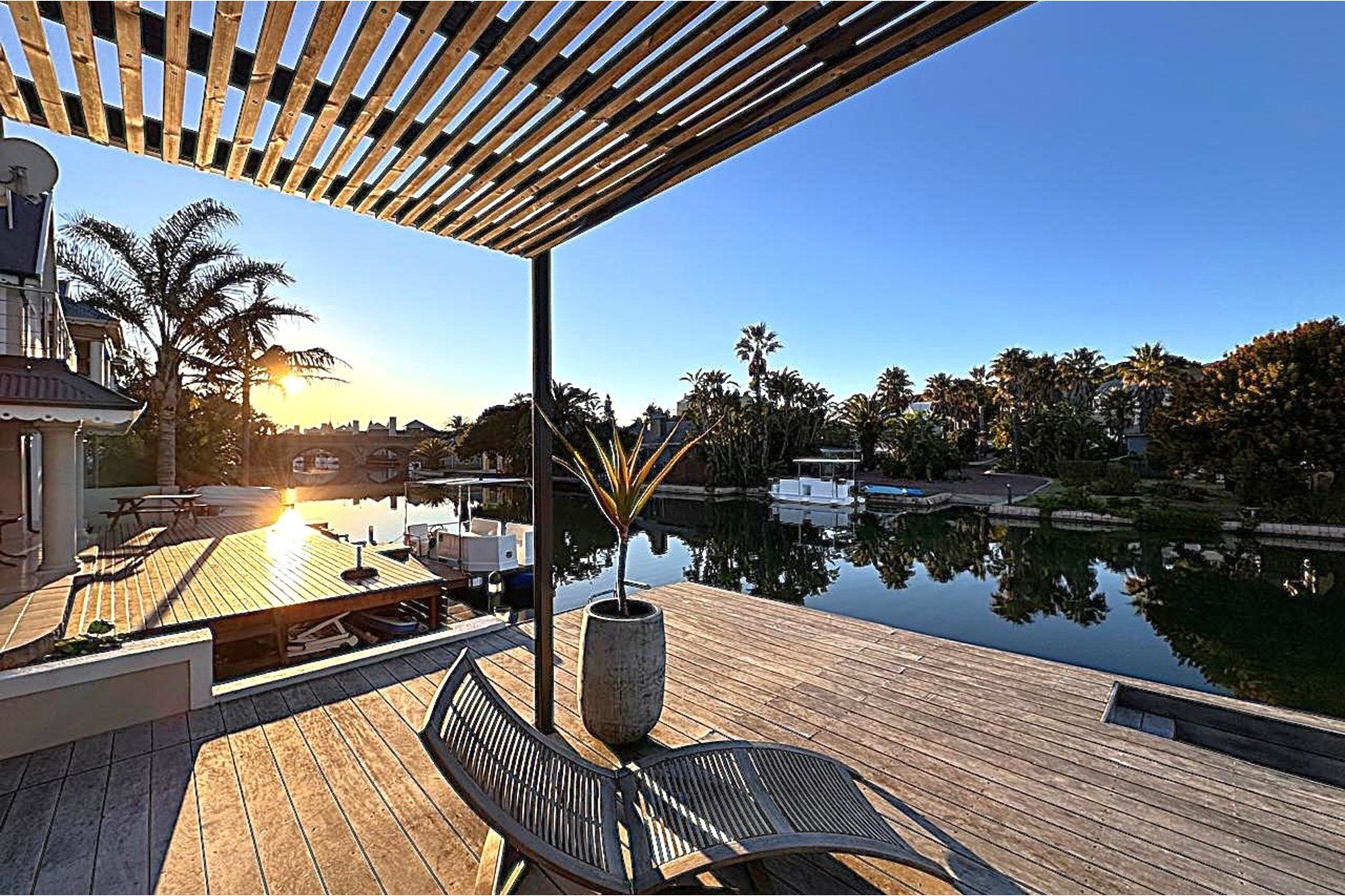 House for sale in Marina Martinique, Jeffreys Bay, 340 m²