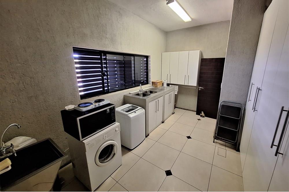 House For Sale in Nelspruit Ext 5, Nelspruit 3