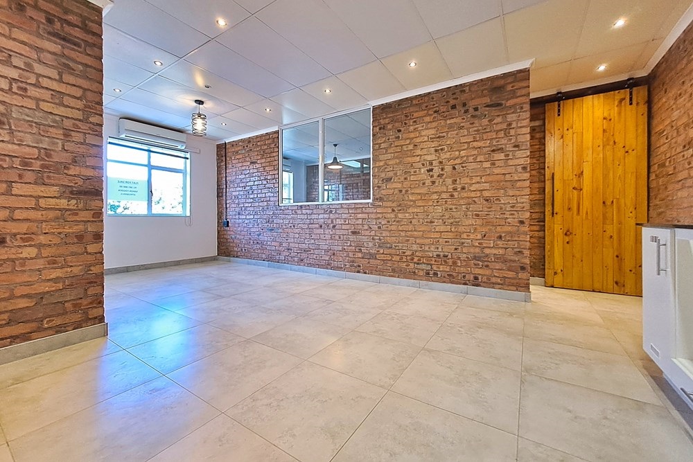 Apartment For Sale in Hilton Central, Hilton, KwaZulu Natal