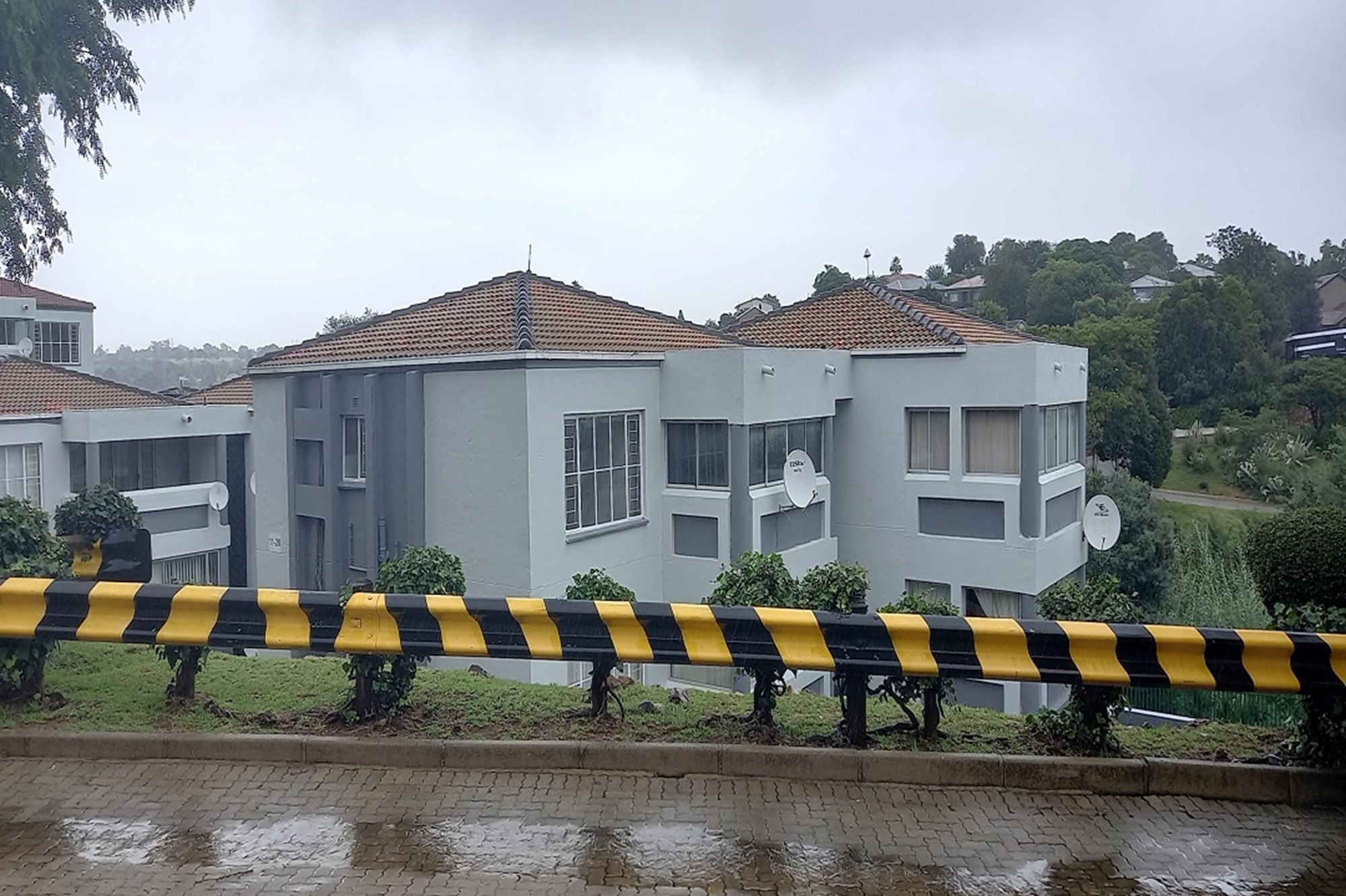 Apartment for sale in Discovery, Roodepoort, 80 m²