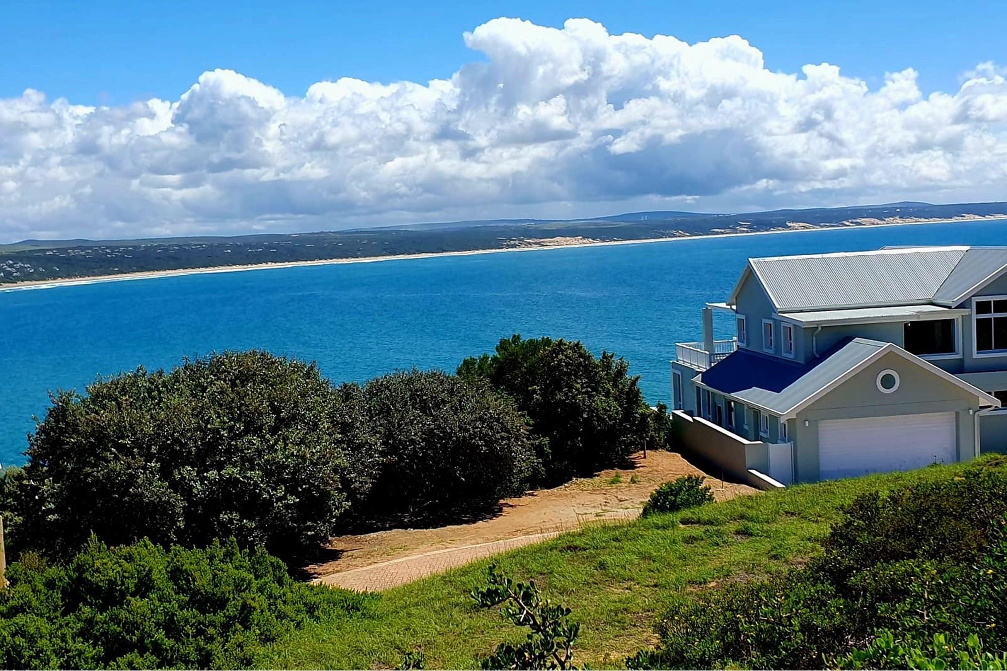 Vacant Land for sale in Vleesbaai, 355 m²