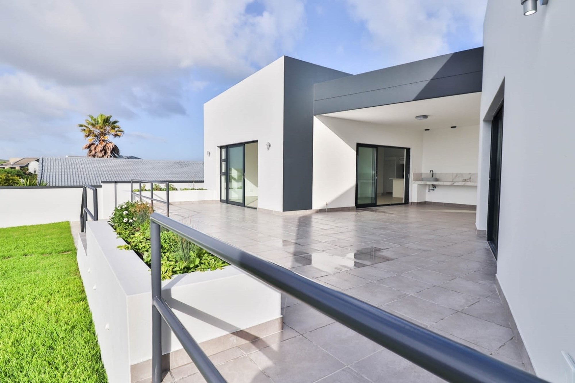 House for sale in Yzerfontein, 239 m²