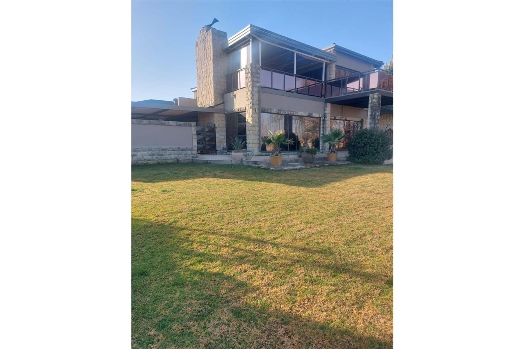 House for sale in Magersfontein Memorial Golf Estate, Modderrivier, Kimberley, 876 m²