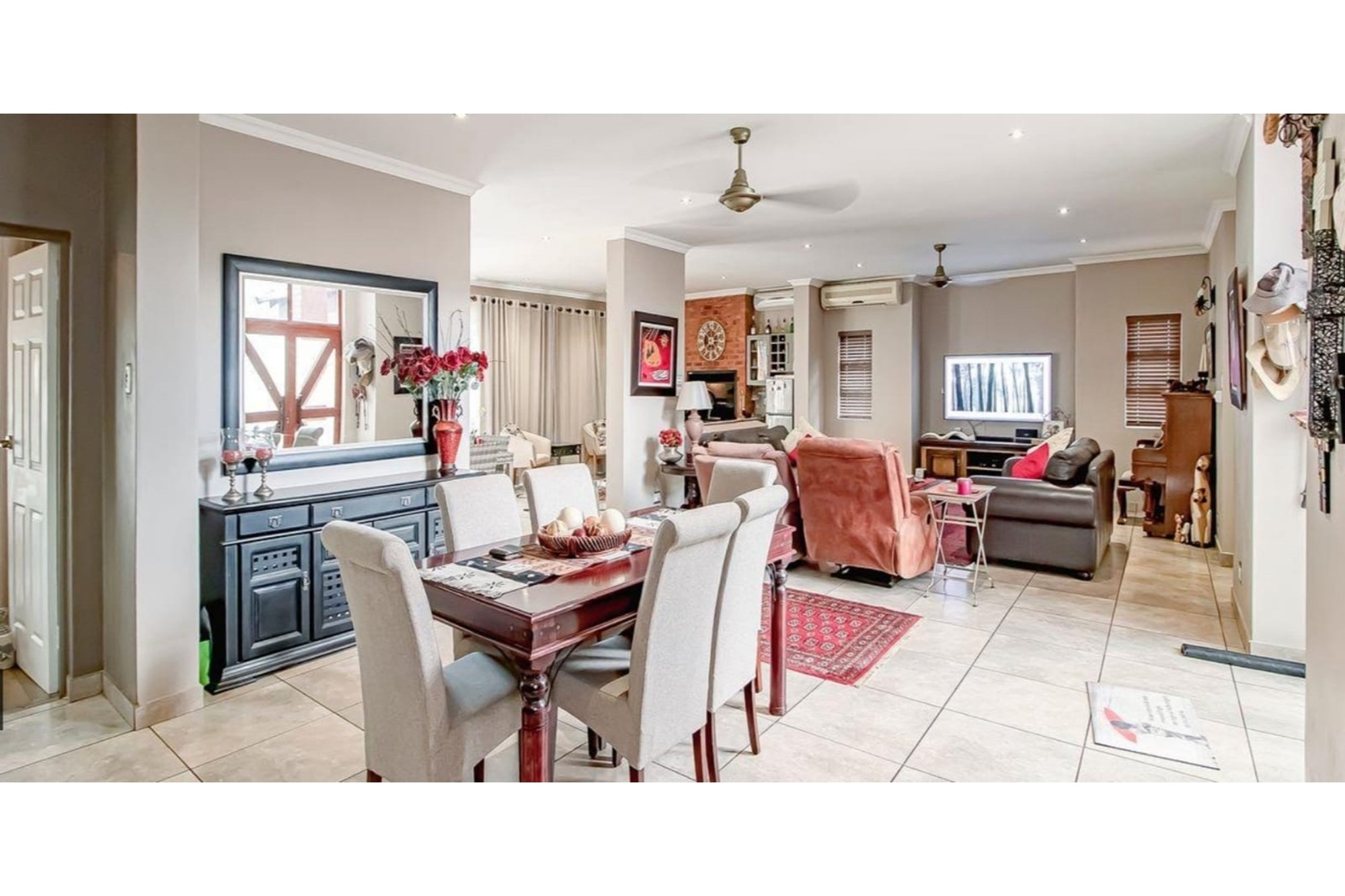 Duplex for sale in Melodie, Hartbeespoort, North West, 371 m²