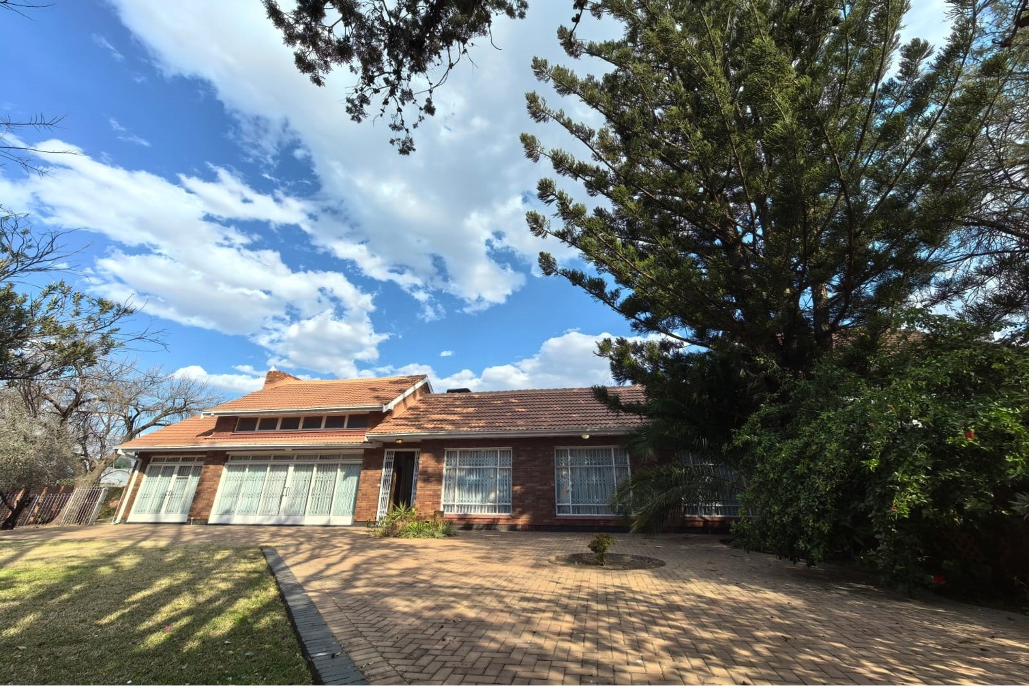 House for sale in Klisserville, Kimberley, 580 m²