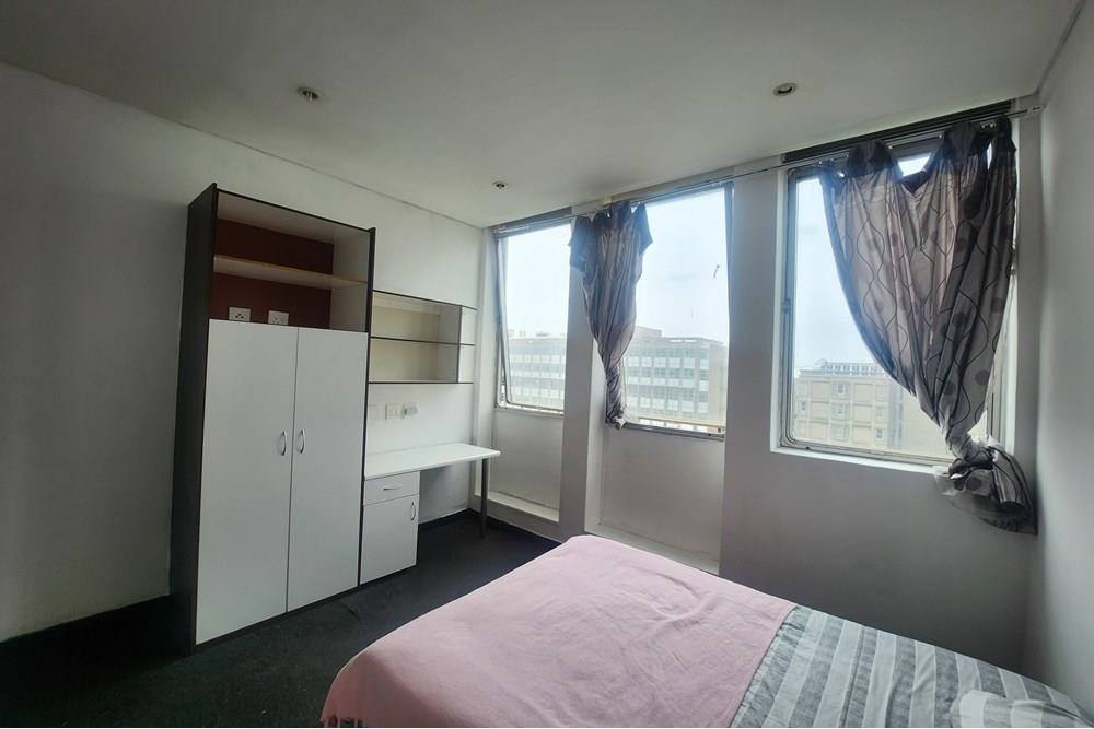 Studio Apartment for sale in Braamfontein, Johannesburg, 26 m²