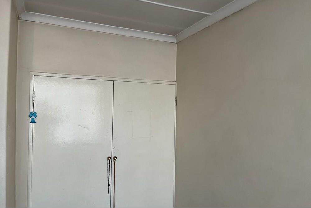 Apartment for sale in Rustenburg Central, Rustenburg, North West, 85 m²