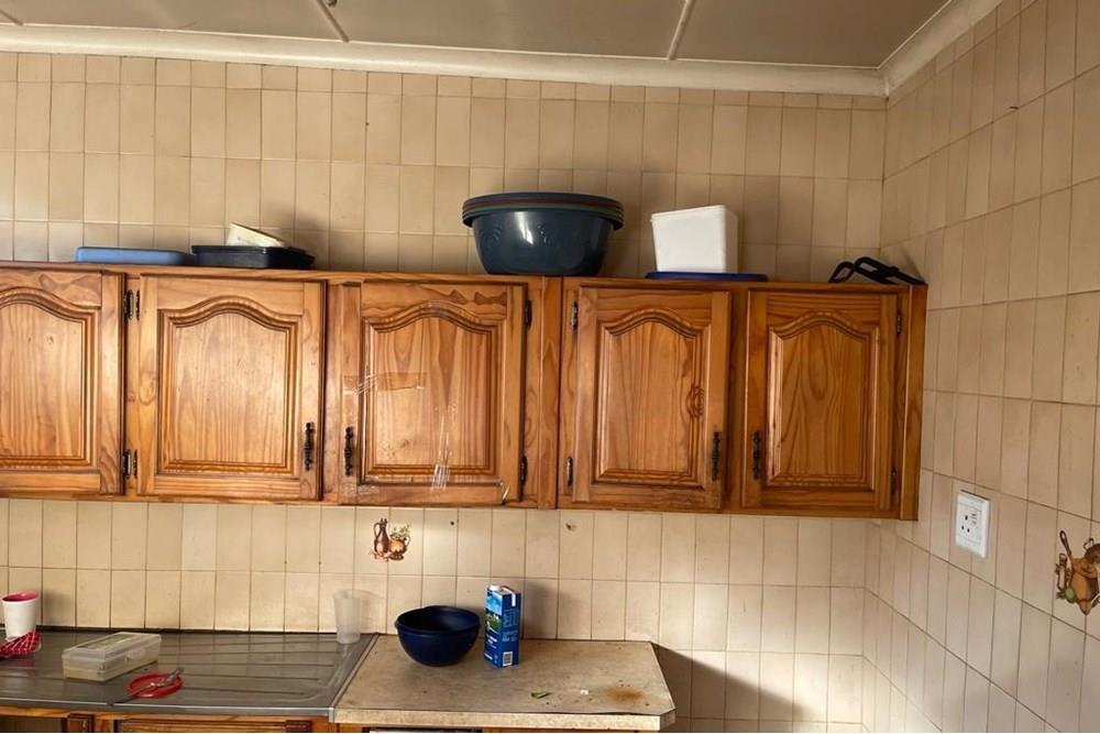 Apartment for sale in Rustenburg Central, Rustenburg, North West, 85 m²