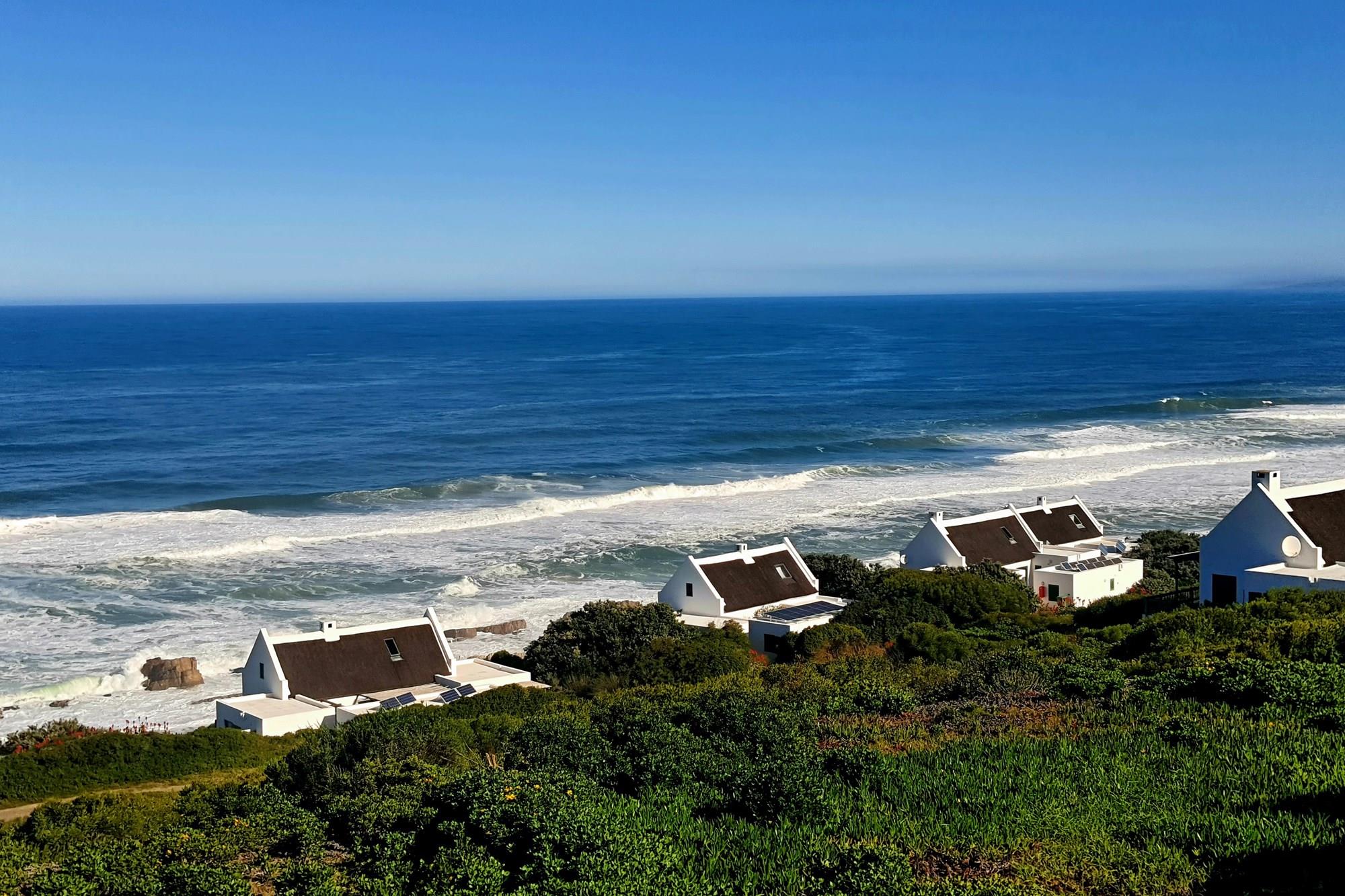 House for sale in Fynbosstrand, Stilbaai Rural, Stilbaai, 227 m²