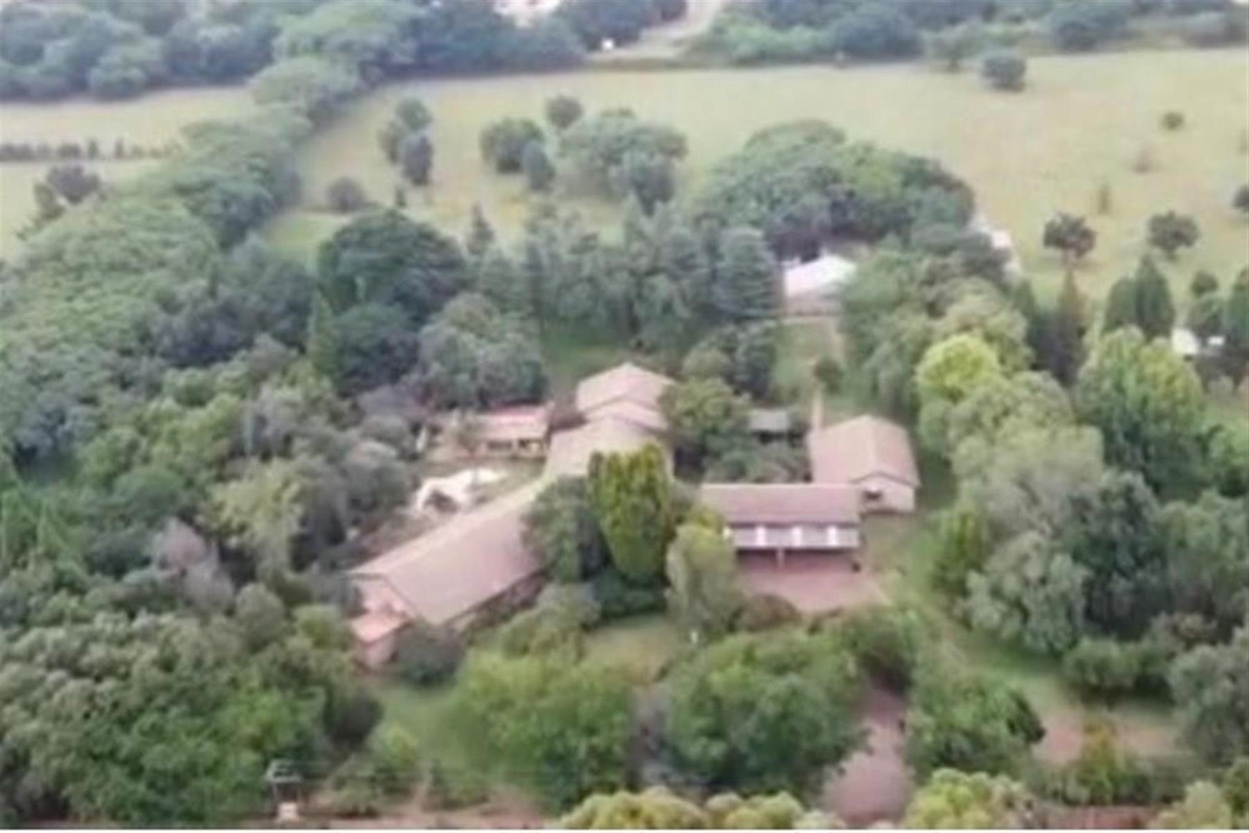 Farm for sale in Mnandi, Centurion, 8500 m²