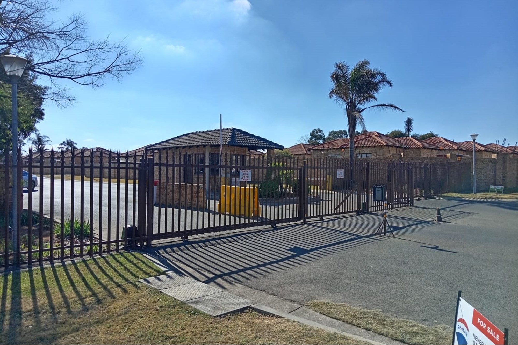 "Modern Townhouse in Prime Greenhills Location Randfontein" 3